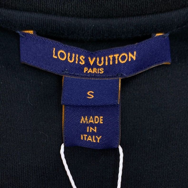 Louis Vuitton Louis Vuitton 22 black planet monogrammed chain cotton cre Size US S / EU 44-46 / 1 - 6 Thumbnail