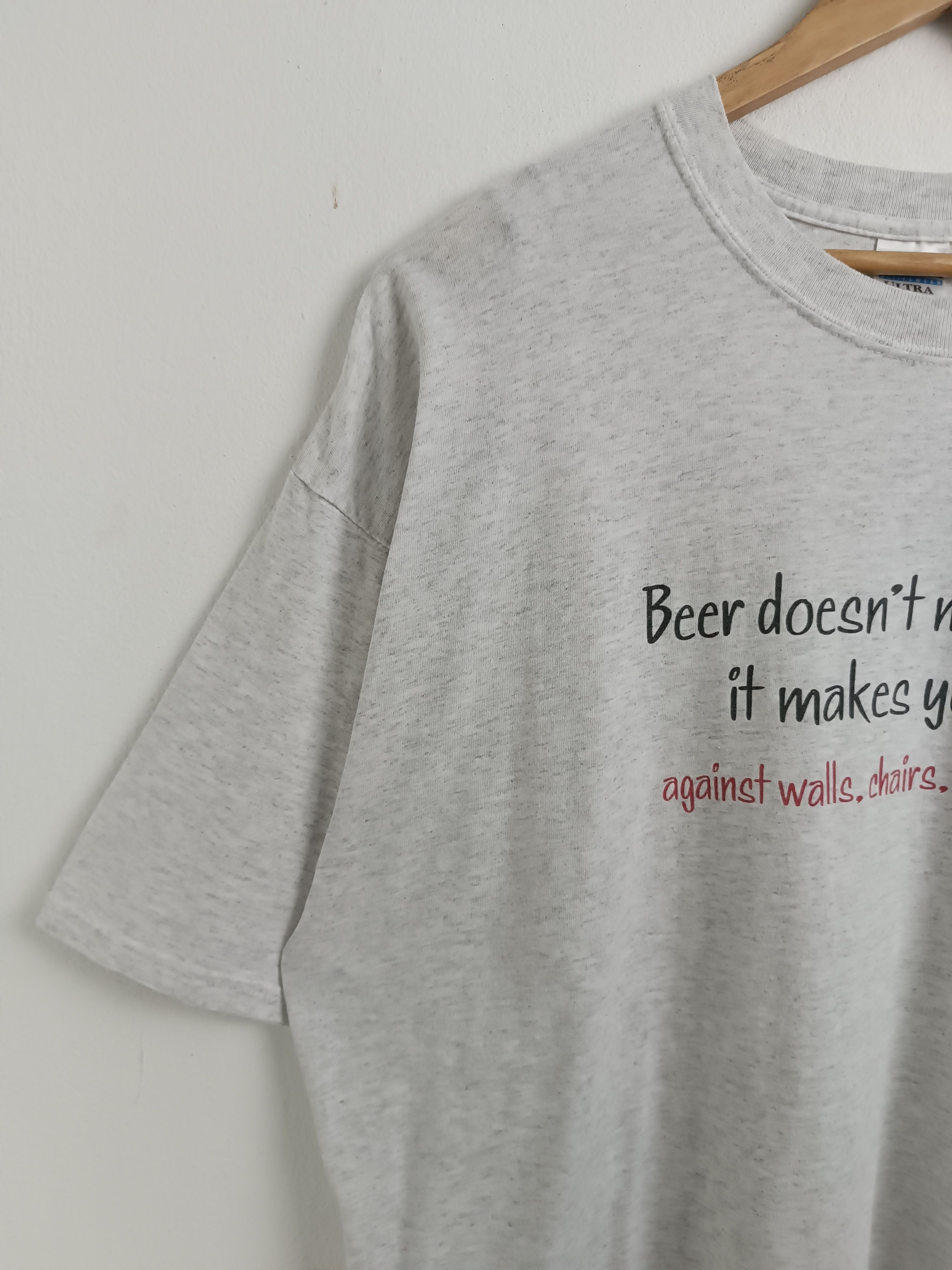 Vintage VINTAGE 2000s BEER DOESN'T MAKE YOU FAT HUMOR JOKE FUNNY TEE Size US XXL / EU 58 / 5 - 5 Thumbnail