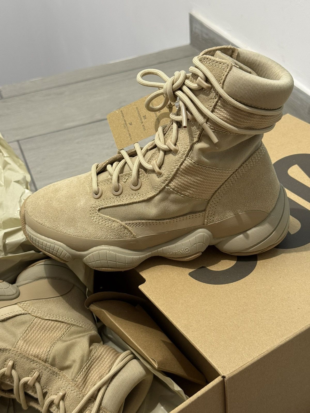 Yeezy Yeezy 500 Boots Utility Sand Size US 7.5 / IT 37.5 - 1 Thumbnail