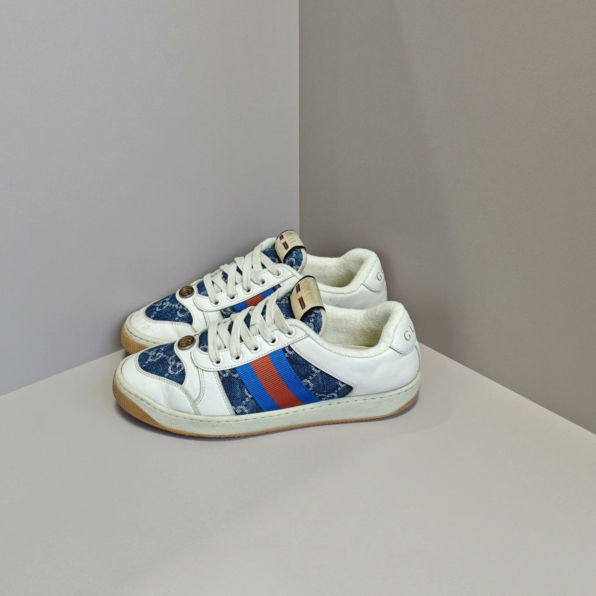 Gucci Gucci Lowtop Sneakers us_6 Women Size US 6 / IT 36 - 1 Thumbnail
