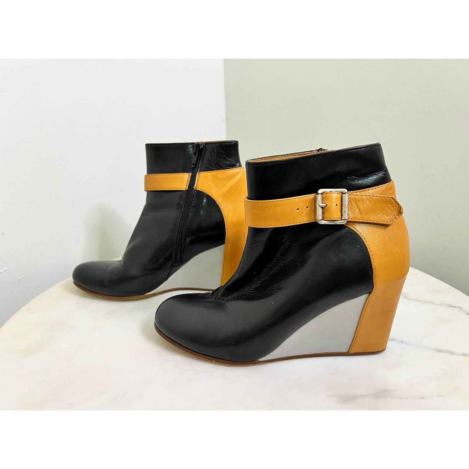 Maison Margiela SUPERCOOL MM6 MAISON MARGIELA BLK/TAN/GREY WEDGE BOOTS 37.5 Size US 7 / IT 37 - 5 Thumbnail
