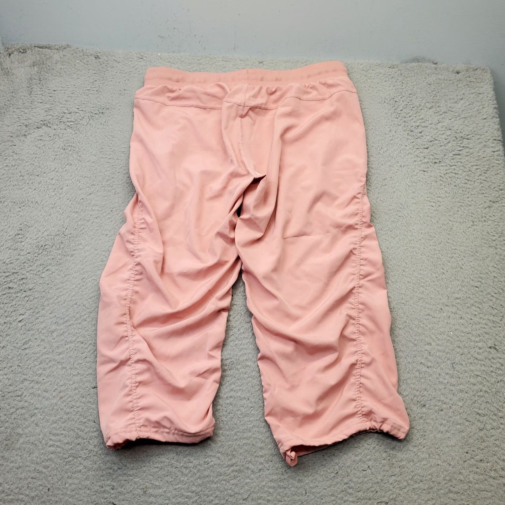 Vintage Ultra Performance Cropped Pants Womens 1X Pink Ruched Drawstring Stretch Pockets Breathable Easy Care Slit? Size 40" / US 18 - 2 Thumbnail
