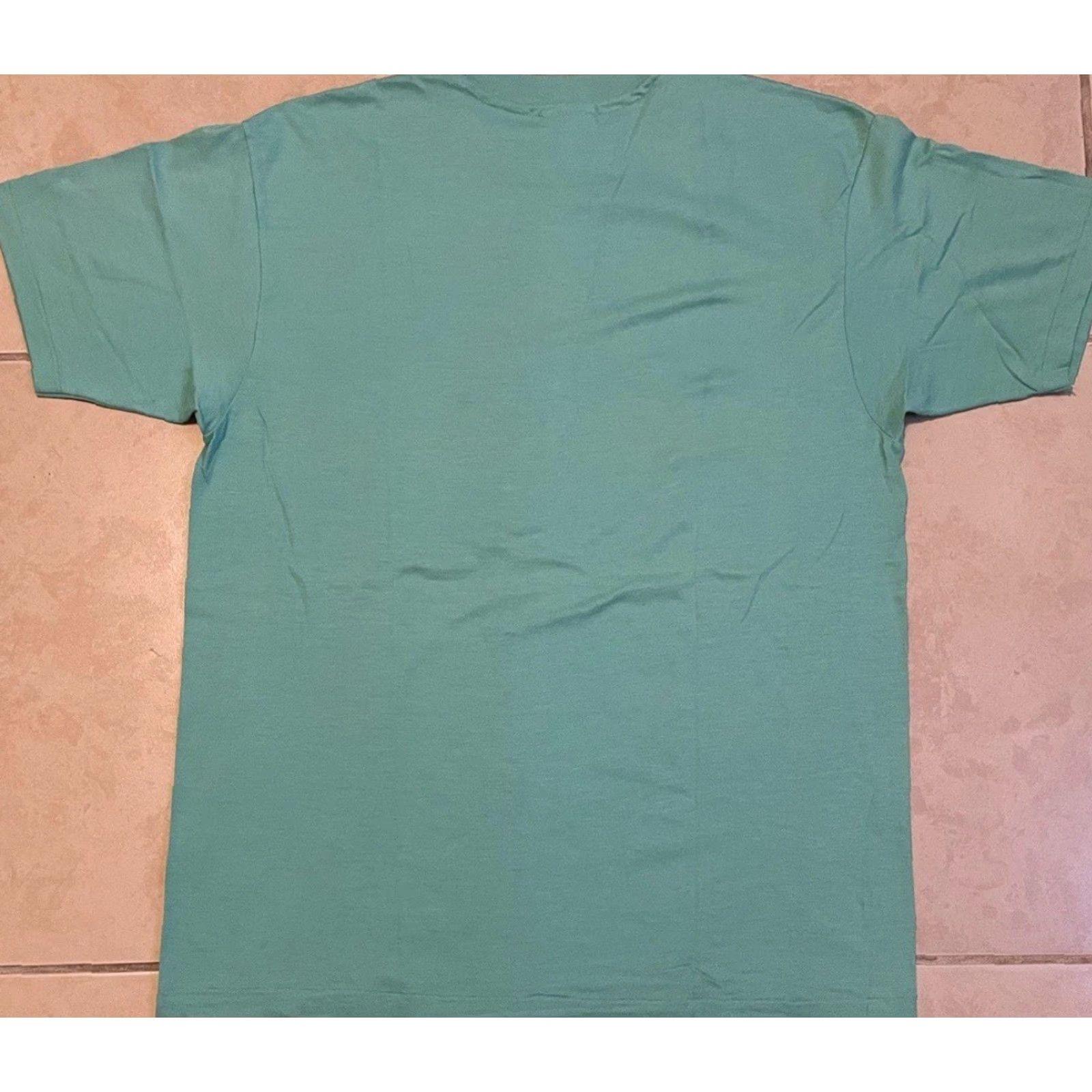Vintage VINTAGE 80s Specialty Tackle Shop Medford Oregon Faded Green T-Shirt L Single Stitch Mens Beach Surf Grunge 90s Size US L / EU 52-54 / 3 - 6 Thumbnail