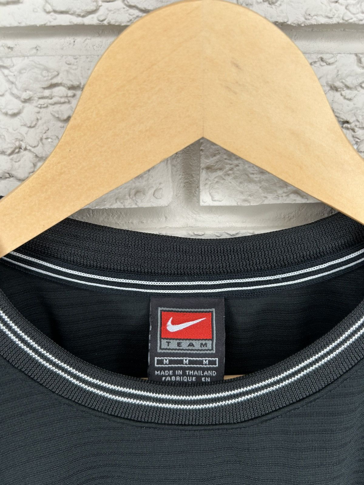 Nike Vintage Nike Swoosh Striped Soccer Jersey Size US M / EU 48-50 / 2 - 7 Thumbnail