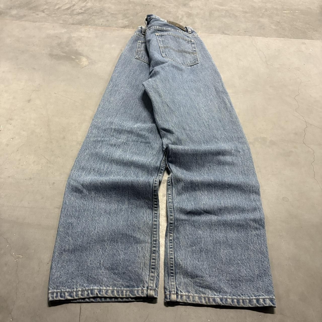 Vintage Crazy Vintage Y2K/2000s Super Baggy Streetwear Izod Medium Blue Wash Denim Jeans! Size US 34 / EU 50 - 6 Thumbnail