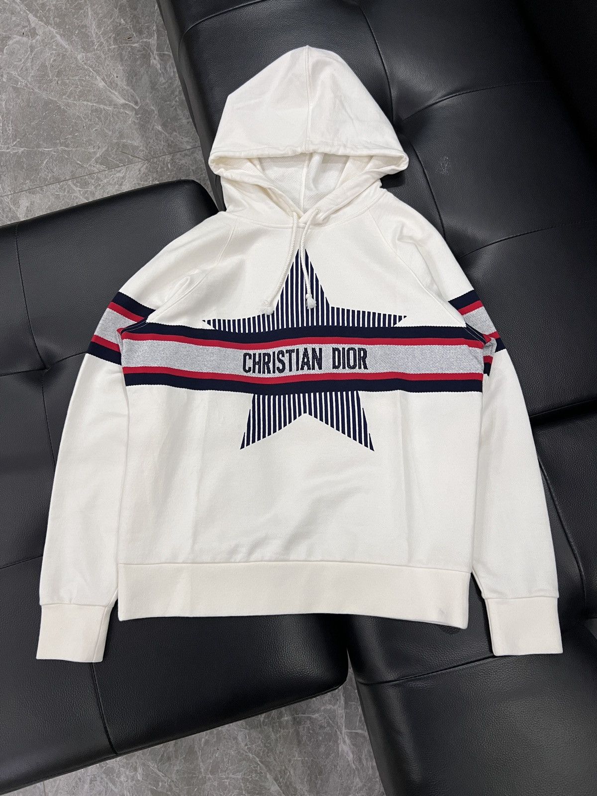 Dior Dior Star Embroidered Christian Dior Logo Sweatshirt Size US XS / EU 42 / 0 - 1 Thumbnail