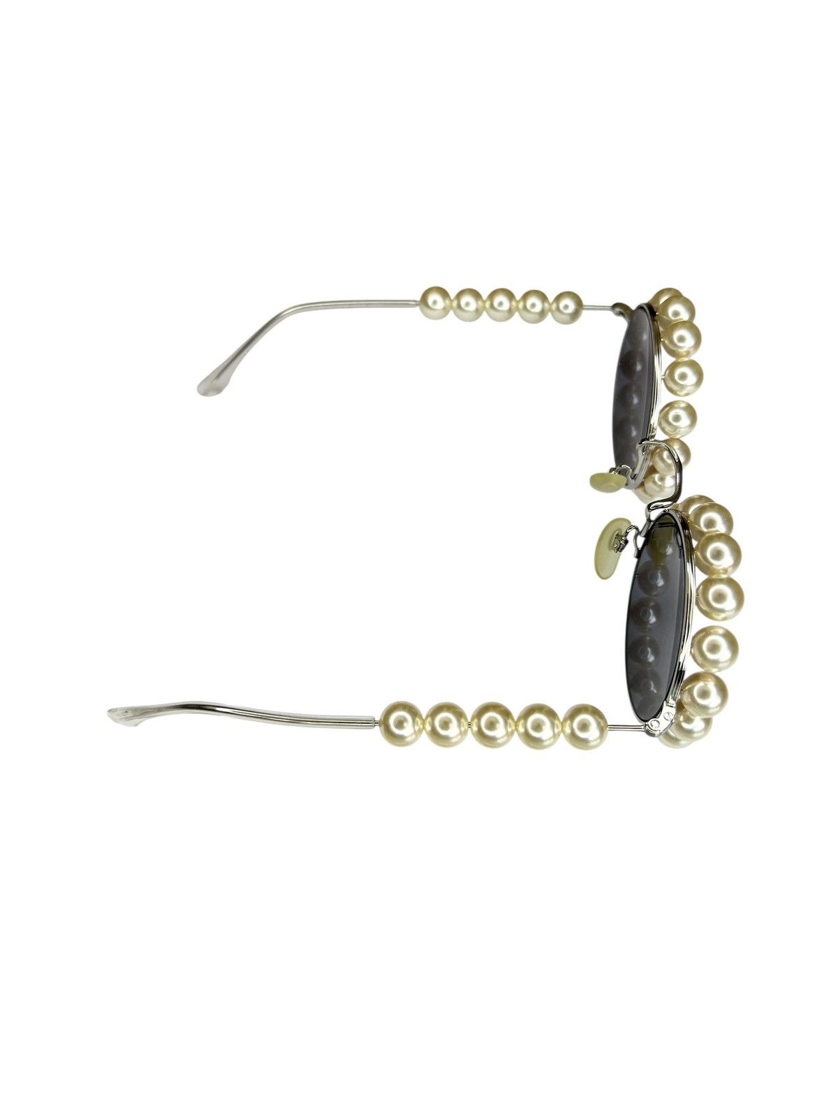 Chanel S/S 94 Pearl Sunglasses Size ONE SIZE - 5 Thumbnail
