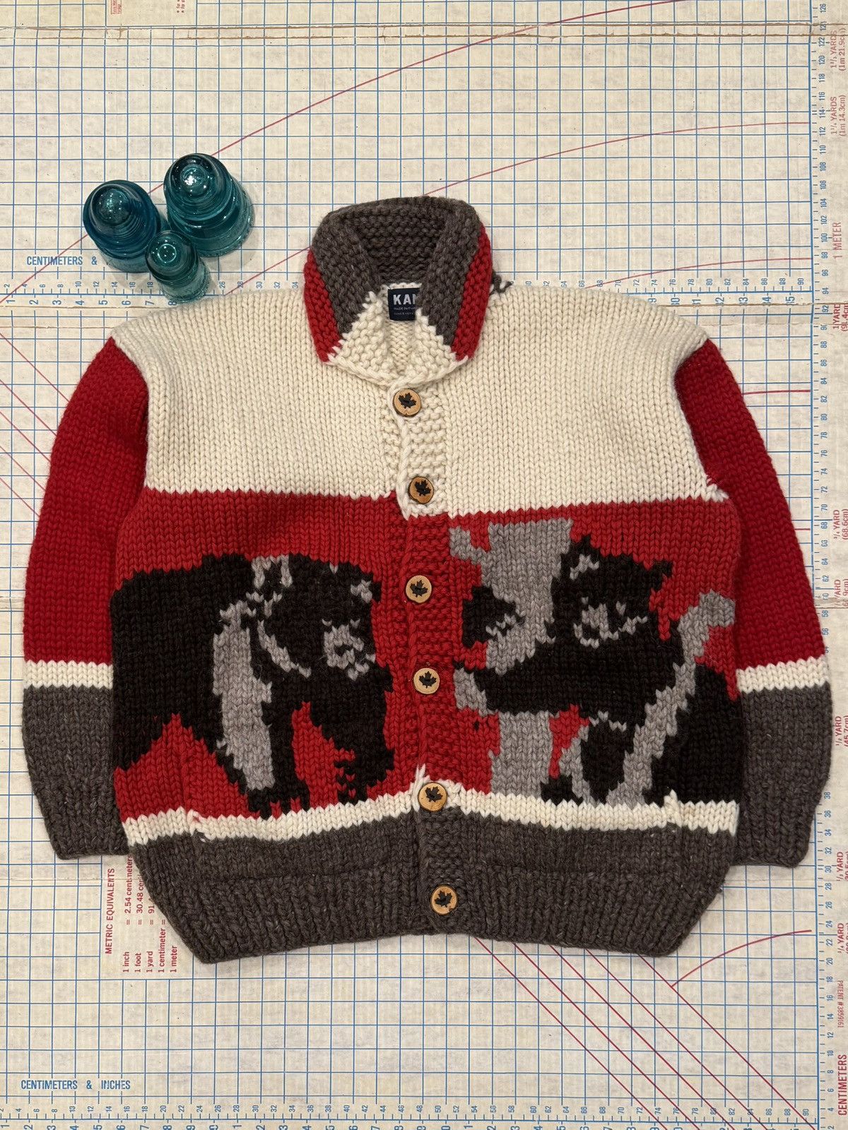Kanata Hand Knits Kanata Hand Knit Bear Cowichan Style Sweater Fits XL Wool Size US XL / EU 56 / 4 - 1 Thumbnail