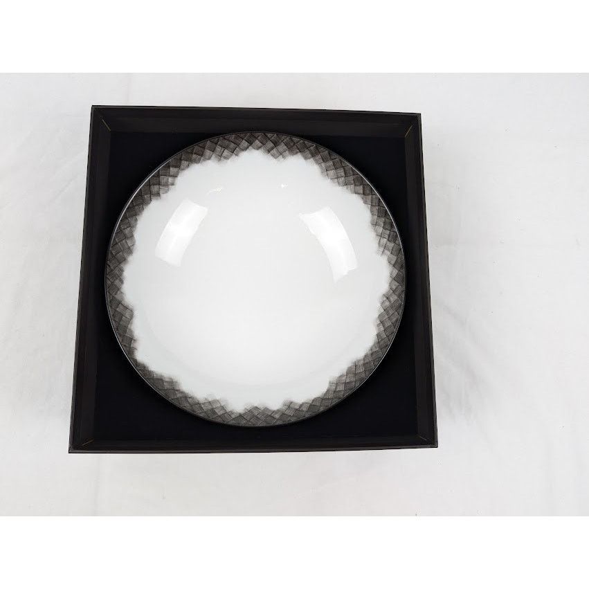 Bottega Veneta o1rshd1 Q:2 / Size: OS / Bowltype2 in White/Black Size ONE SIZE - 10 Thumbnail