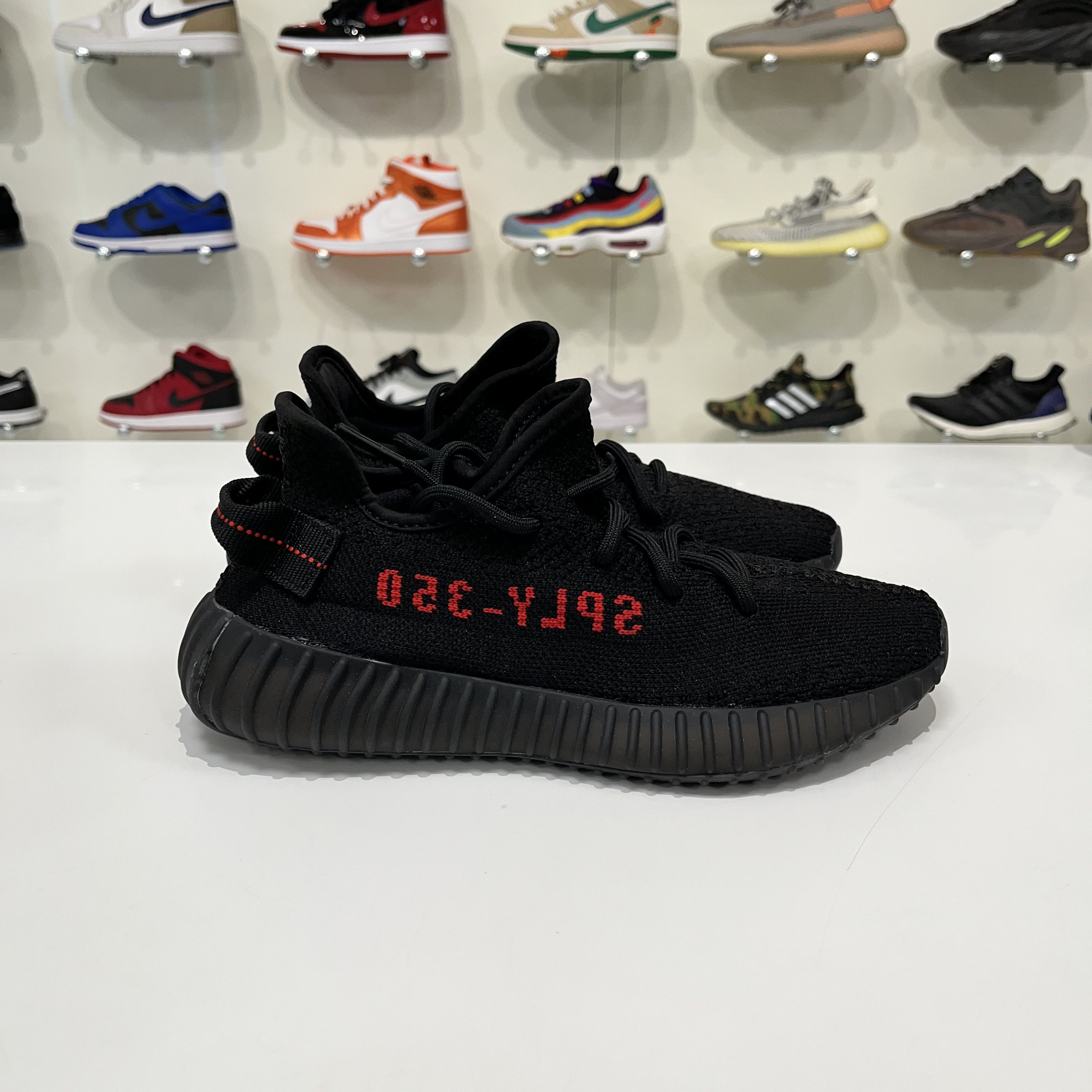 Adidas Adidas Yeezy Boost 350 V2 Black Red Size US 5 / EU 37 - 7 Thumbnail