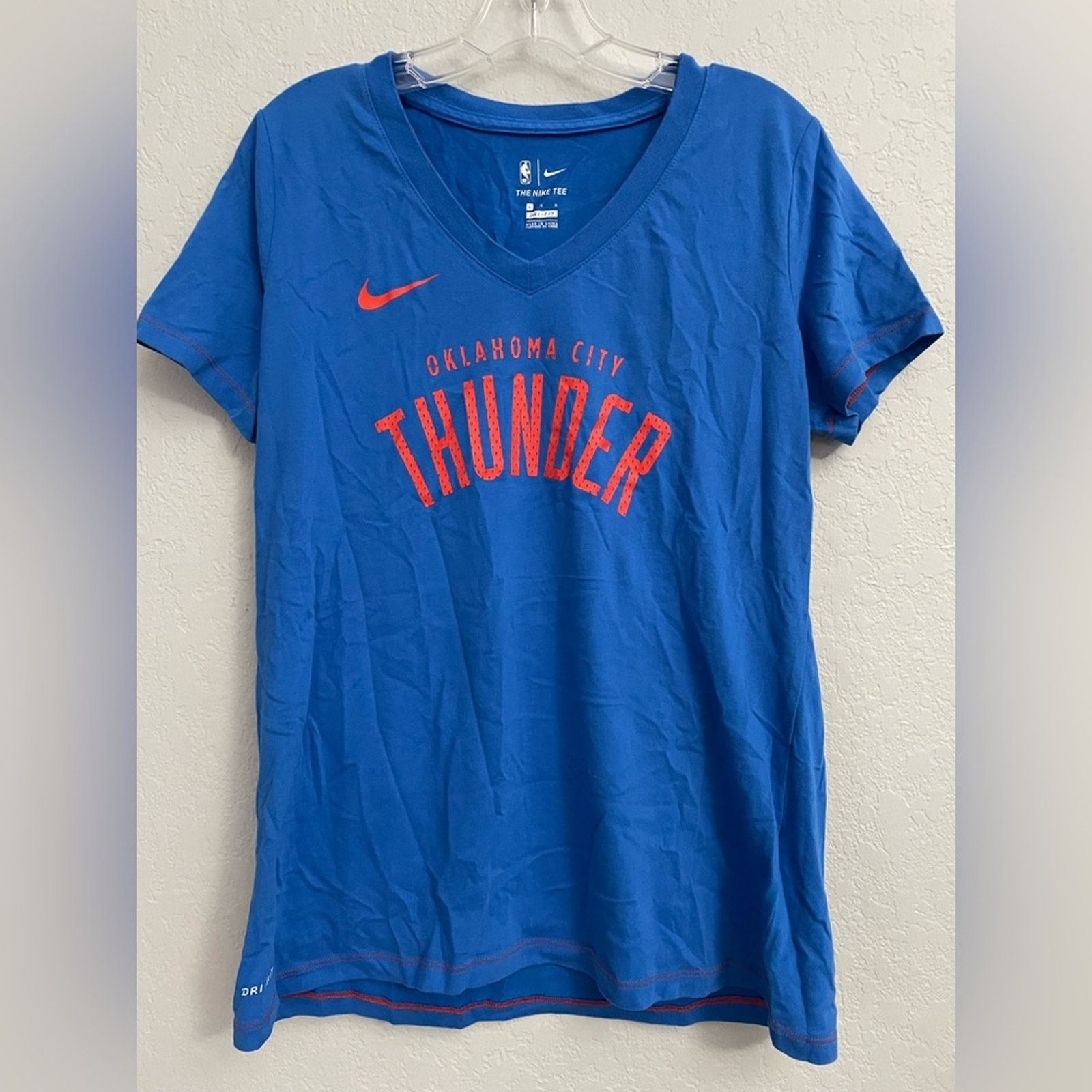 Nike Nike Women Oklahoma City Thunder Short V-Neck Tee Large Size L / US 10 / IT 46 - 1 Thumbnail