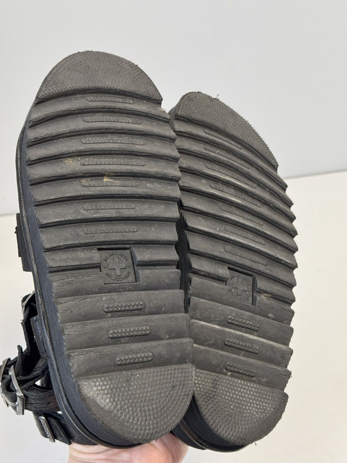 Dr. Martens Dr. MARTENS OLSON SANDALS LADIES SIZE UK6 EU39 CONDITION Size US 8.5 / IT 38.5 - 17 Thumbnail
