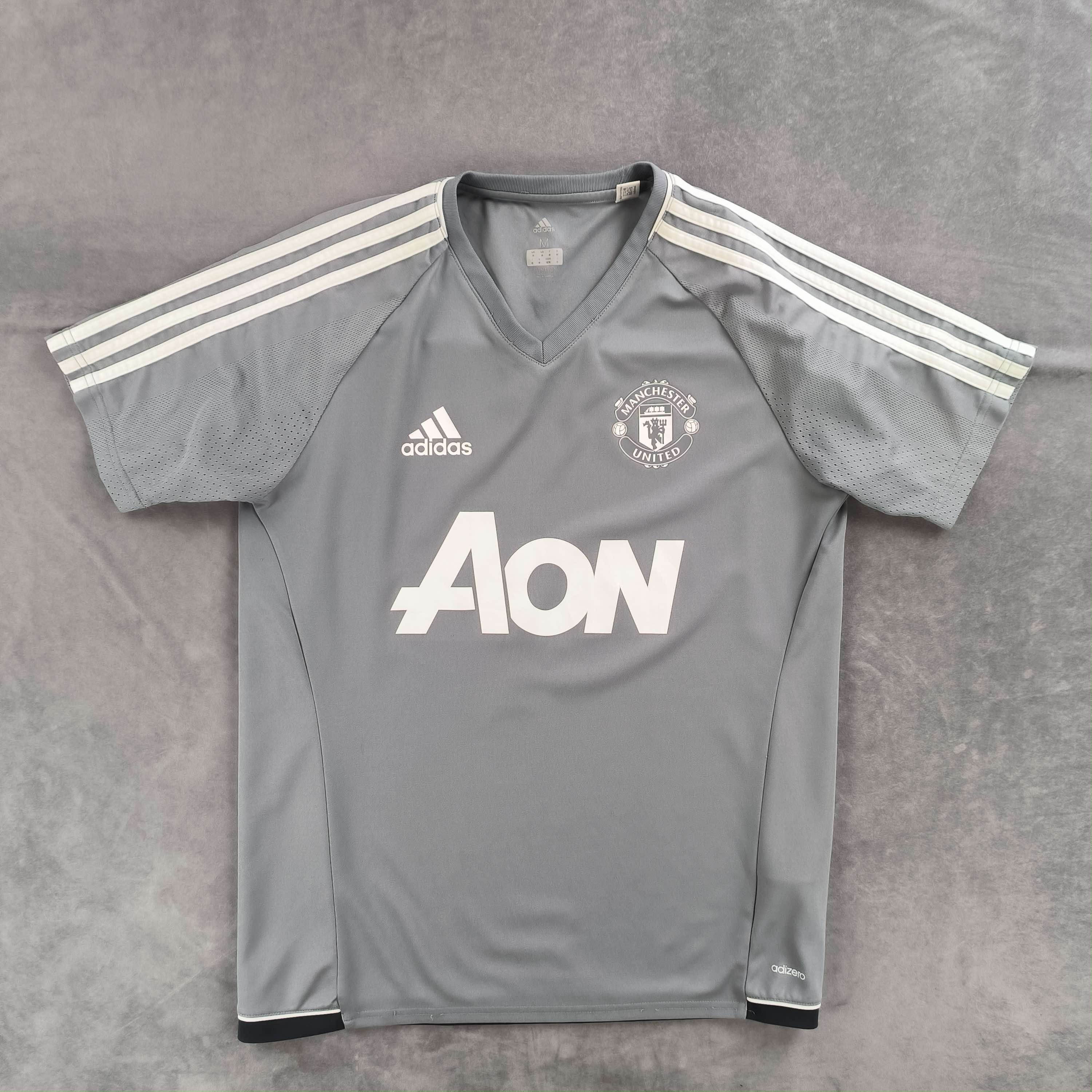 Adidas Manchester United 2017-18 Adidas training football jersey M Size US M / EU 48-50 / 2 - 1 Thumbnail