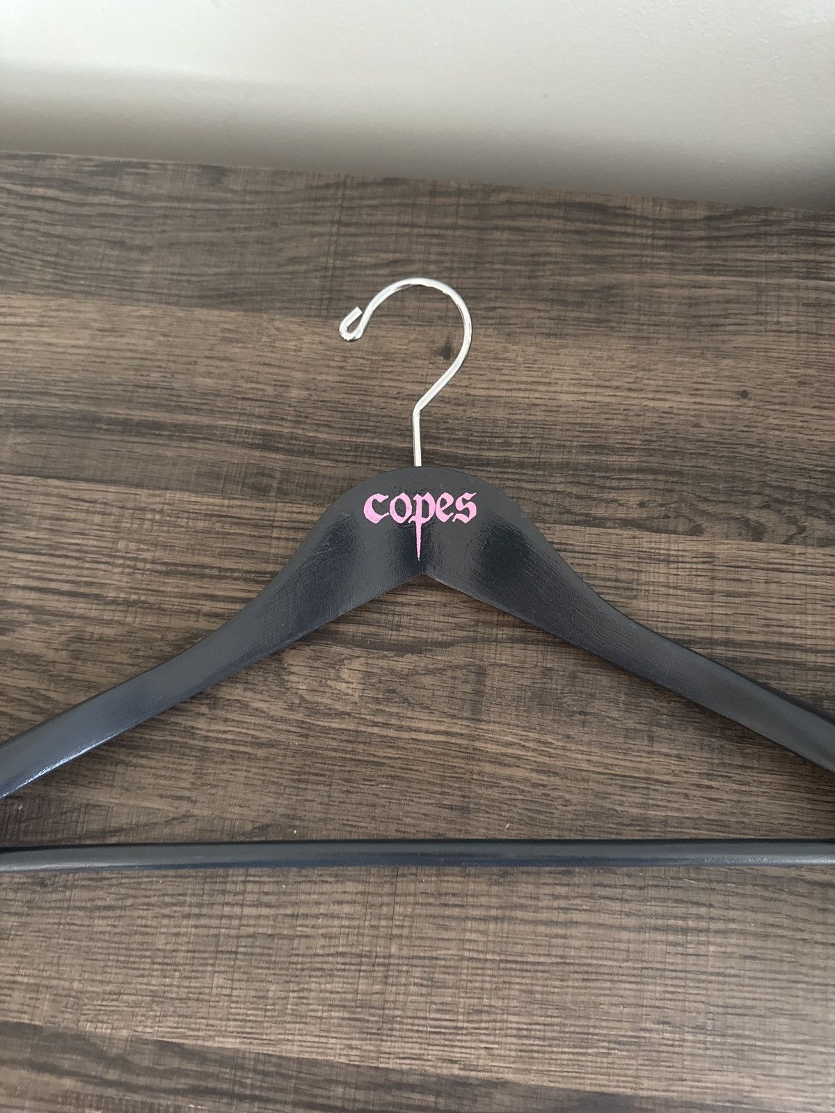 Copes COPES HANDPAINTED CLOTHES HANGER Size ONE SIZE - 1 Preview