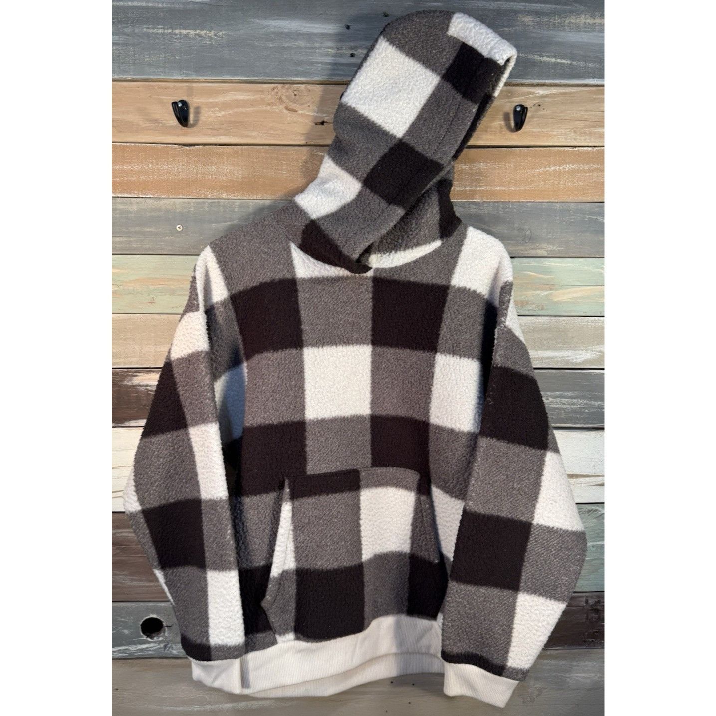 American Eagle Outfitters AMERICAN EAGLE Sherpa Hoodie M Black White Plaid Fleece Cozy Size M / US 6-8 / IT 42-44 - 5 Thumbnail