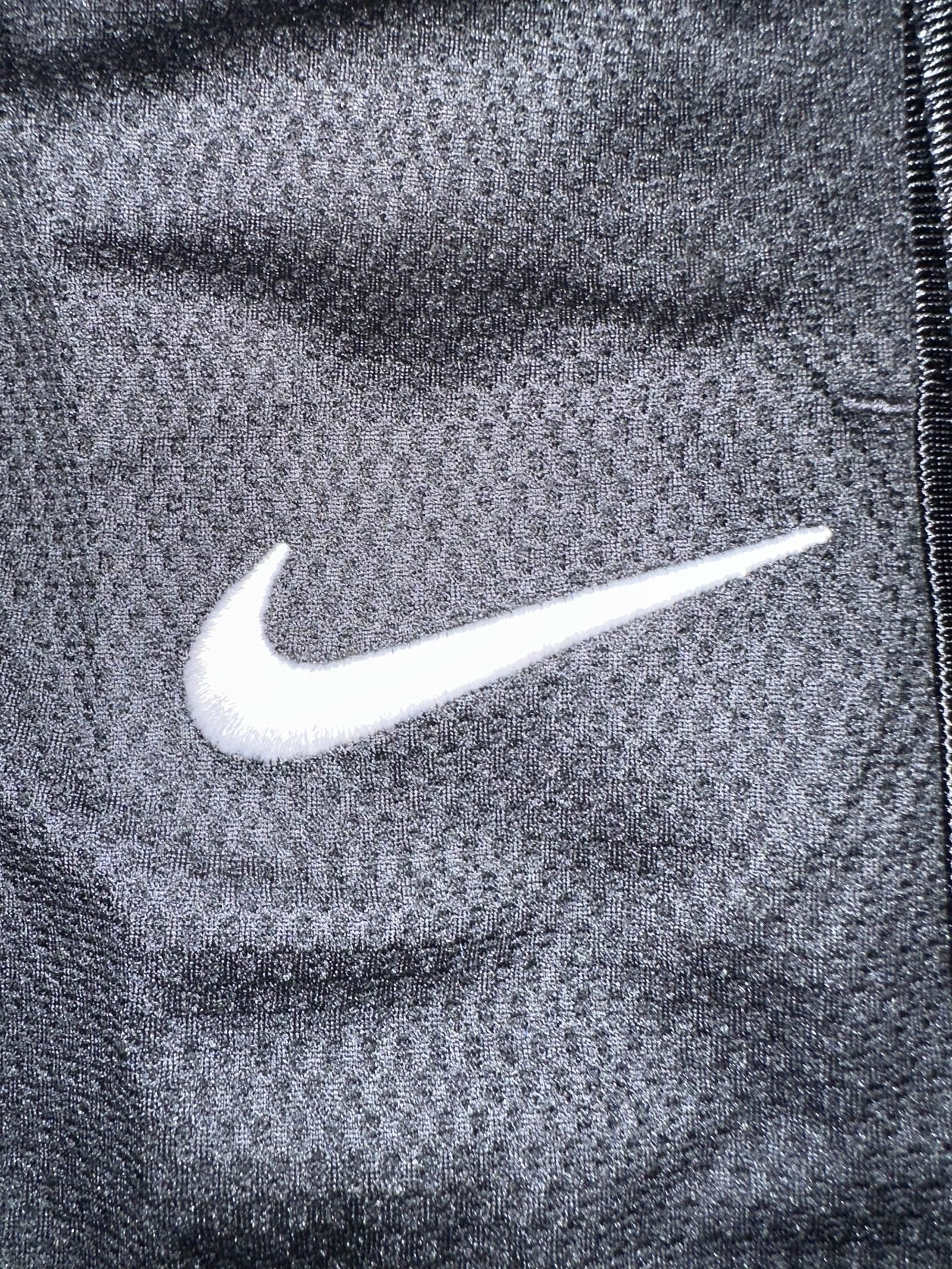 Nike Nike Dri-Fit Big Kids (Boy’s) Elite Stripe Black/White Shorts Size US 26 / EU 42 - 2 Thumbnail
