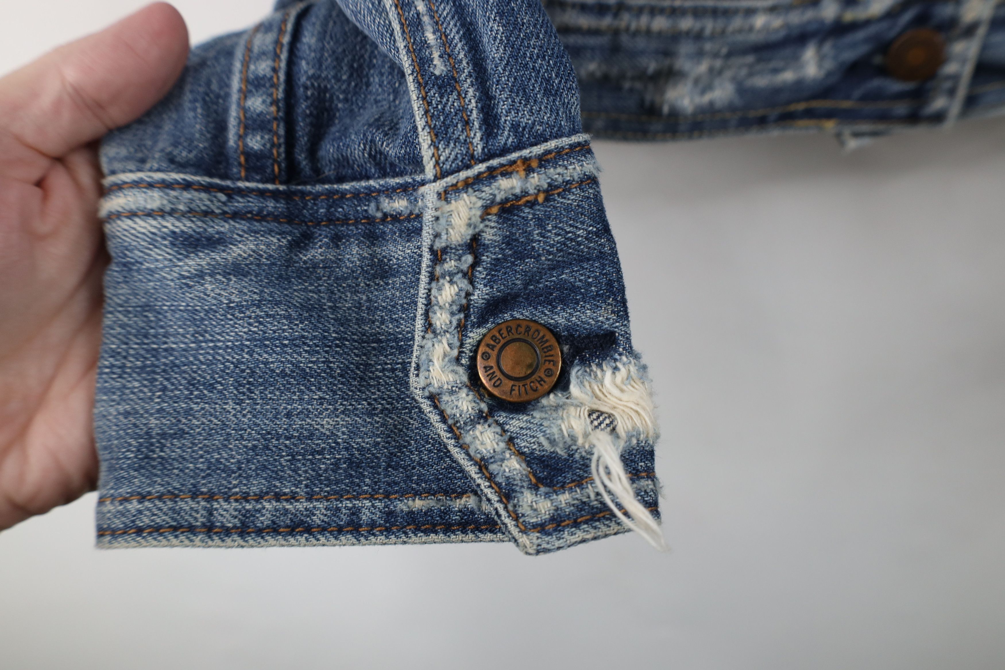 Abercrombie & Fitch Vintage 90s Y2K Abercrombie & Fitch Denim Trucker Jacket Size S / US 4 / IT 40 - 8 Thumbnail