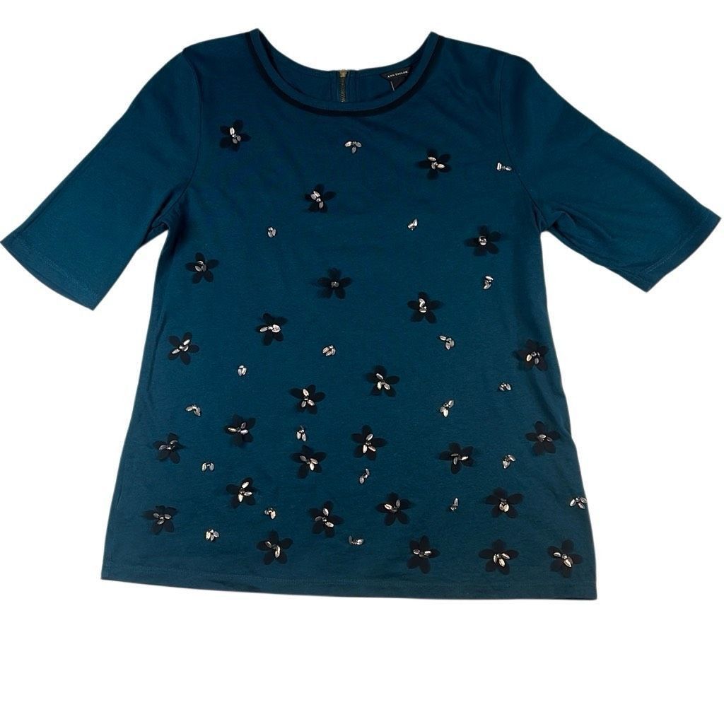 Ann Taylor Ann Taylor Teal Short Sleeve Top S Floral Sequin Appliqué Ba Size S / US 4 / IT 40 - 1 Thumbnail