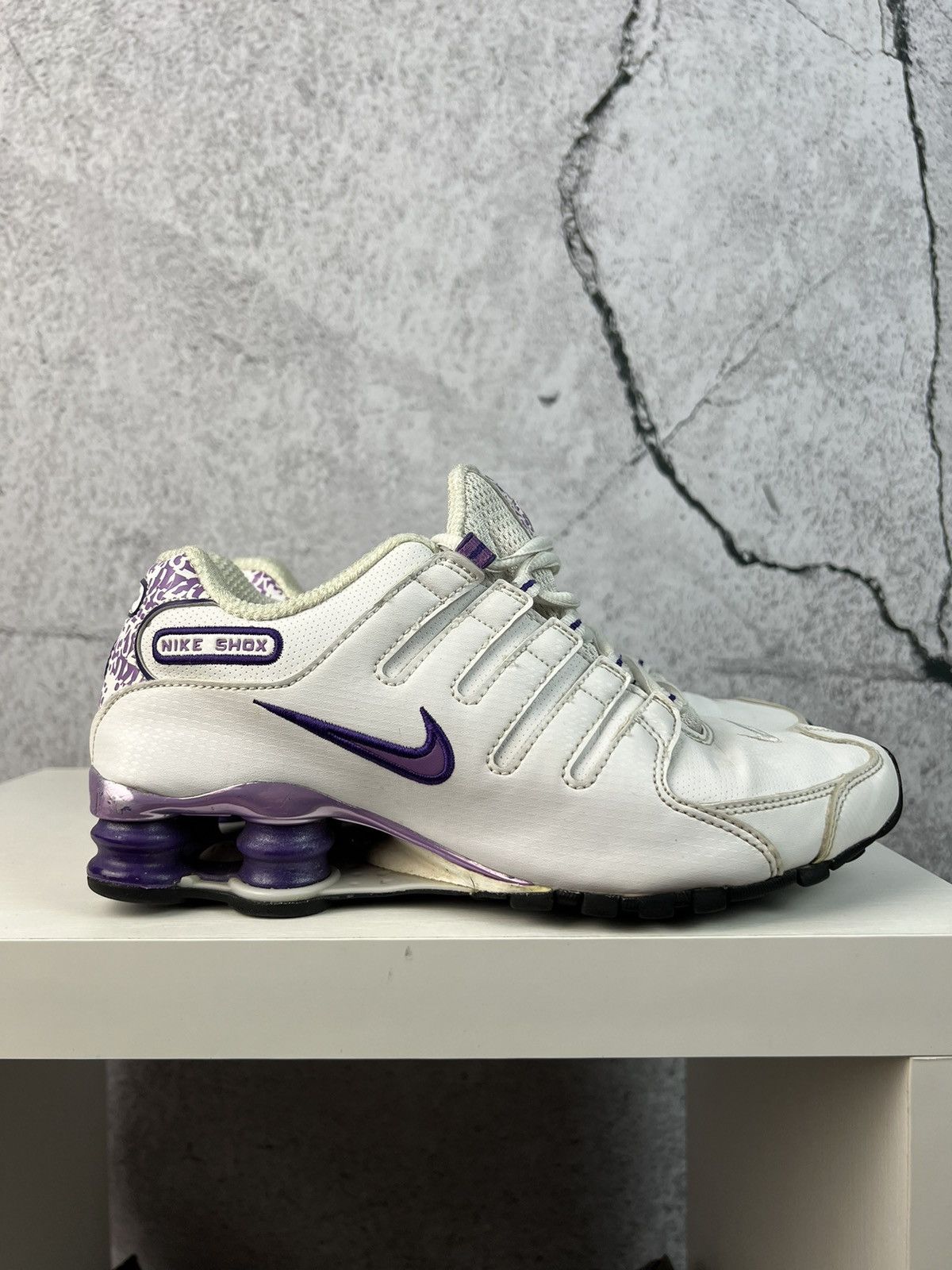 Nike Vintage 00s 2010 Nike Shox Women’s Sneakers shoes Size US 6.5 / IT 36.5 - 2 Thumbnail