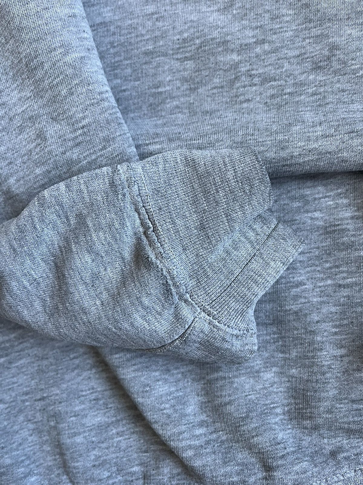 Chocolate Vintage Y2K Chocolate Skateboards Grey Men Sweatshirt Size US L / EU 52-54 / 3 - 8 Thumbnail