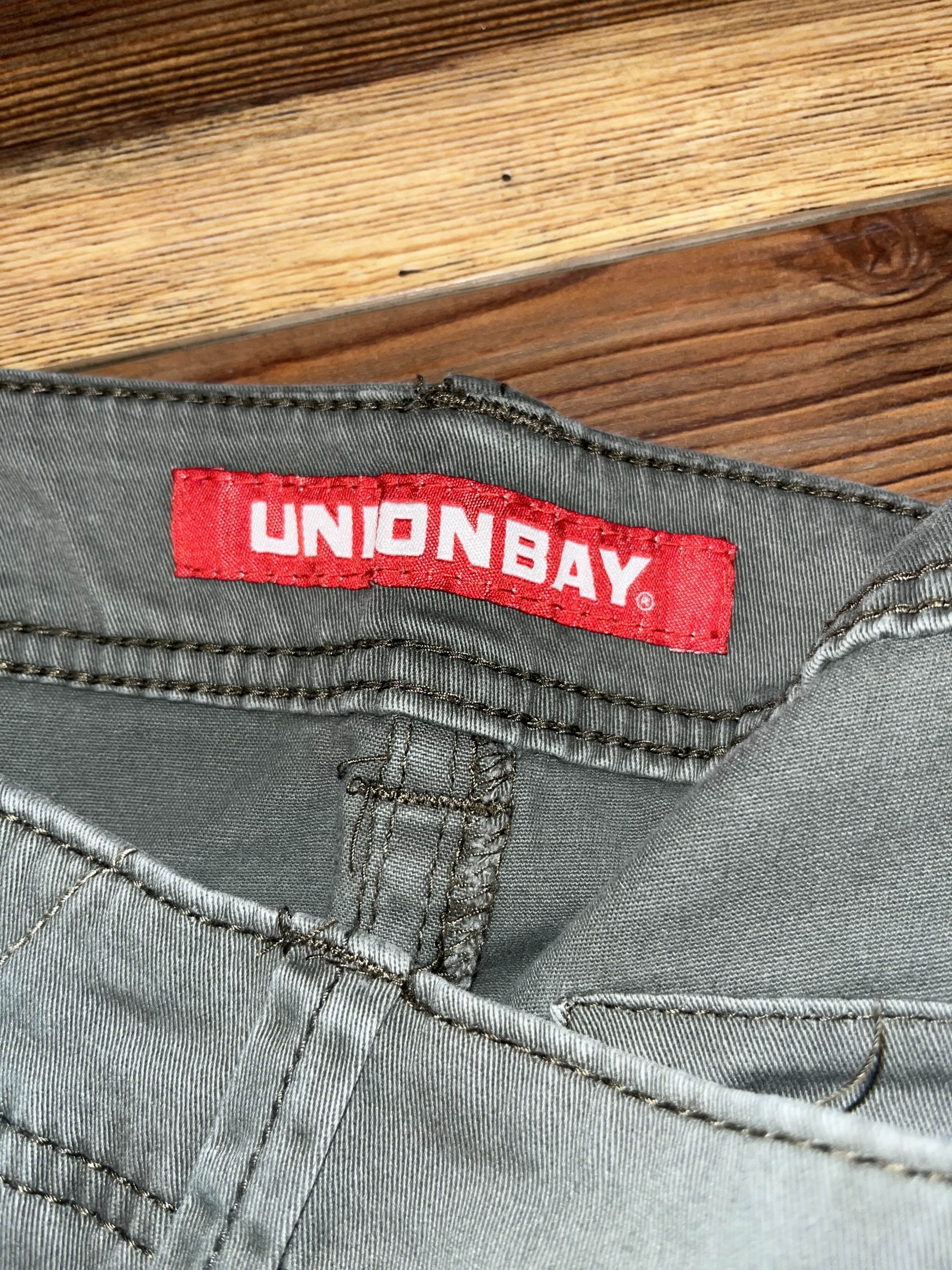 UNIONBAY × Vintage 2000’s Union Bay Baggy Gray Cargo Shorts Size US 40 / EU 56 - 7 Thumbnail