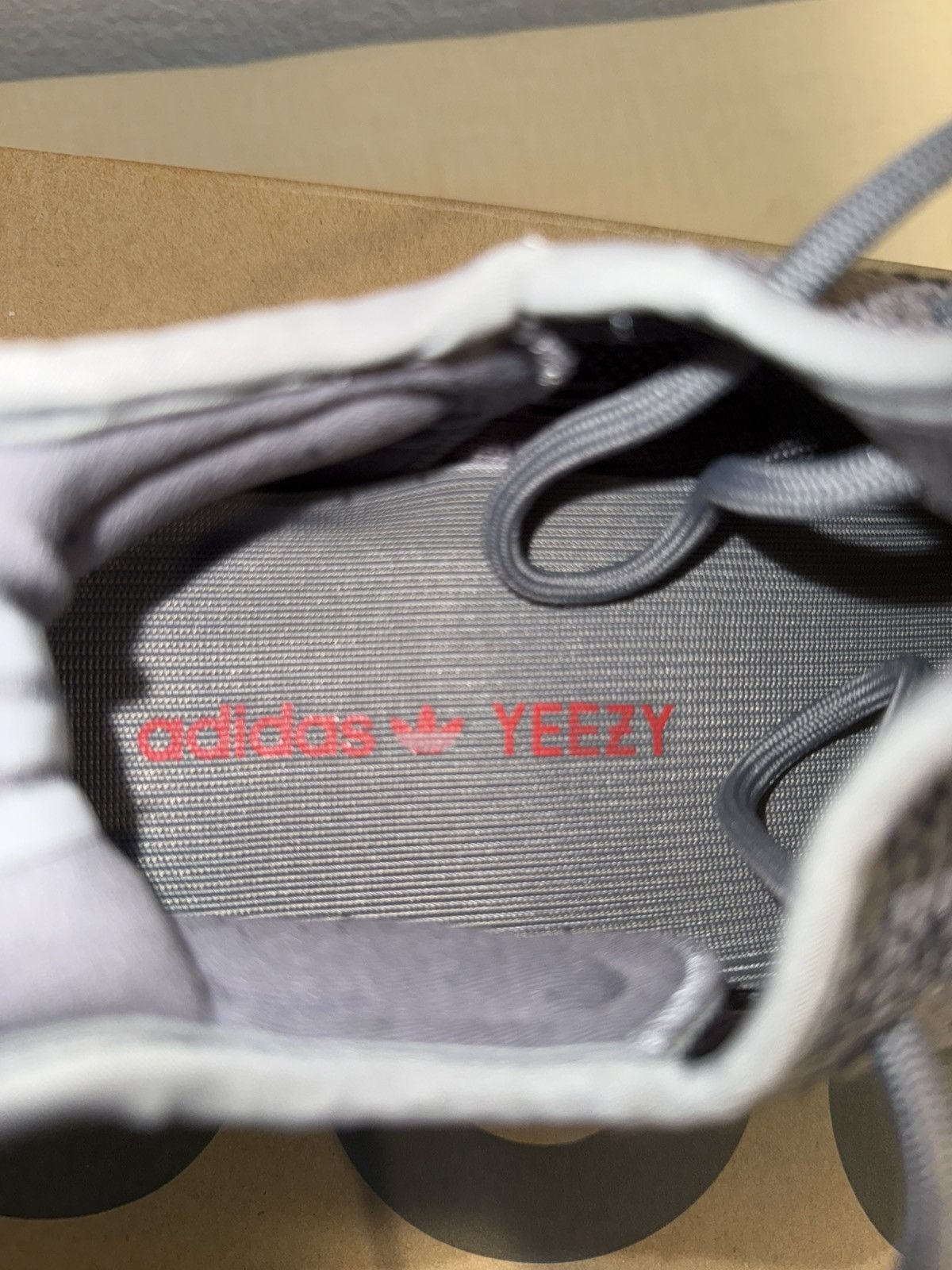 Adidas Yeezy Boost 350 V2 Beluga 2.0 Size US 10 / EU 43 - 8 Thumbnail