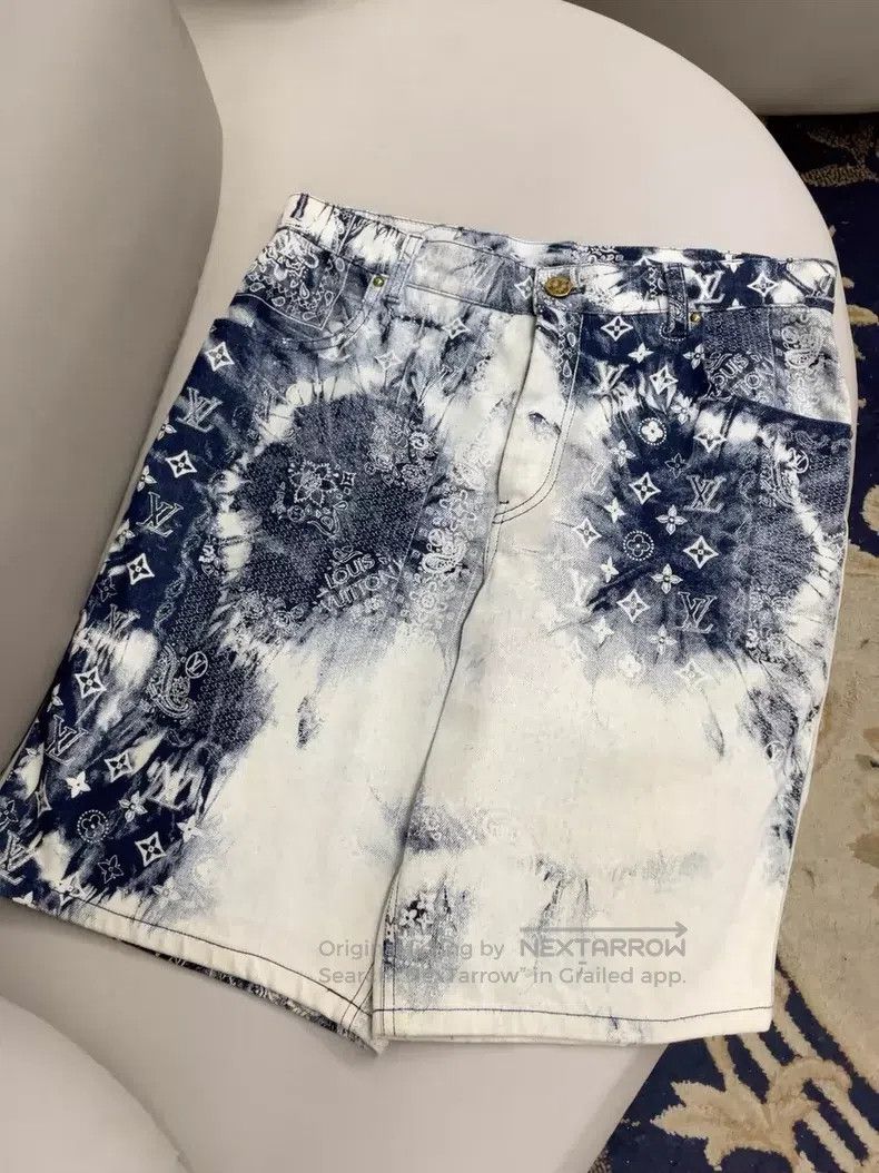 Louis Vuitton Louis Vuitton Cashew flower shorts Size US 29 - 2 Thumbnail