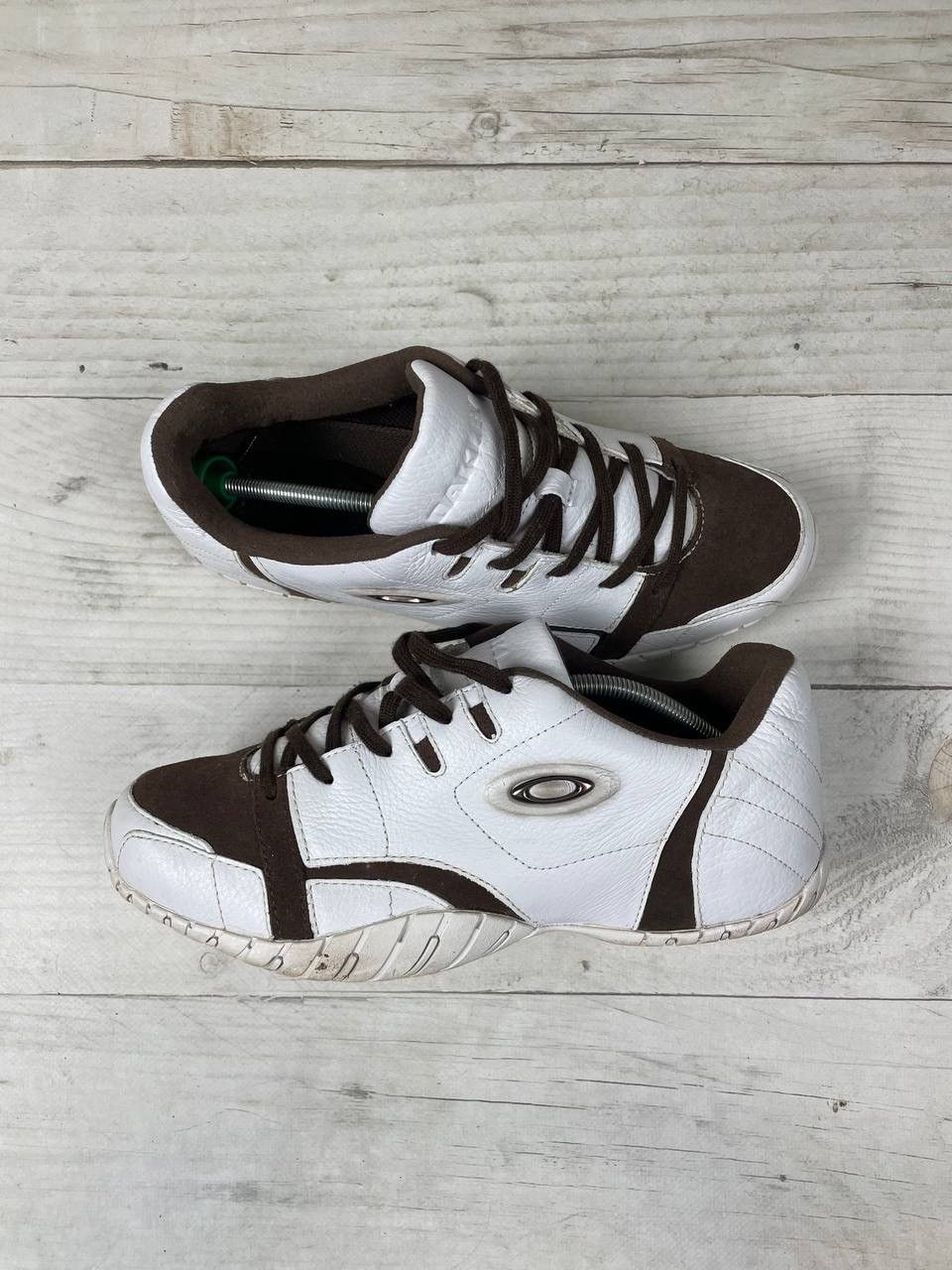 Oakley Vintage Oakley Tenis Leather Shoes Metal Logo Sneakers Size US 9 / EU 42 - 1 Thumbnail