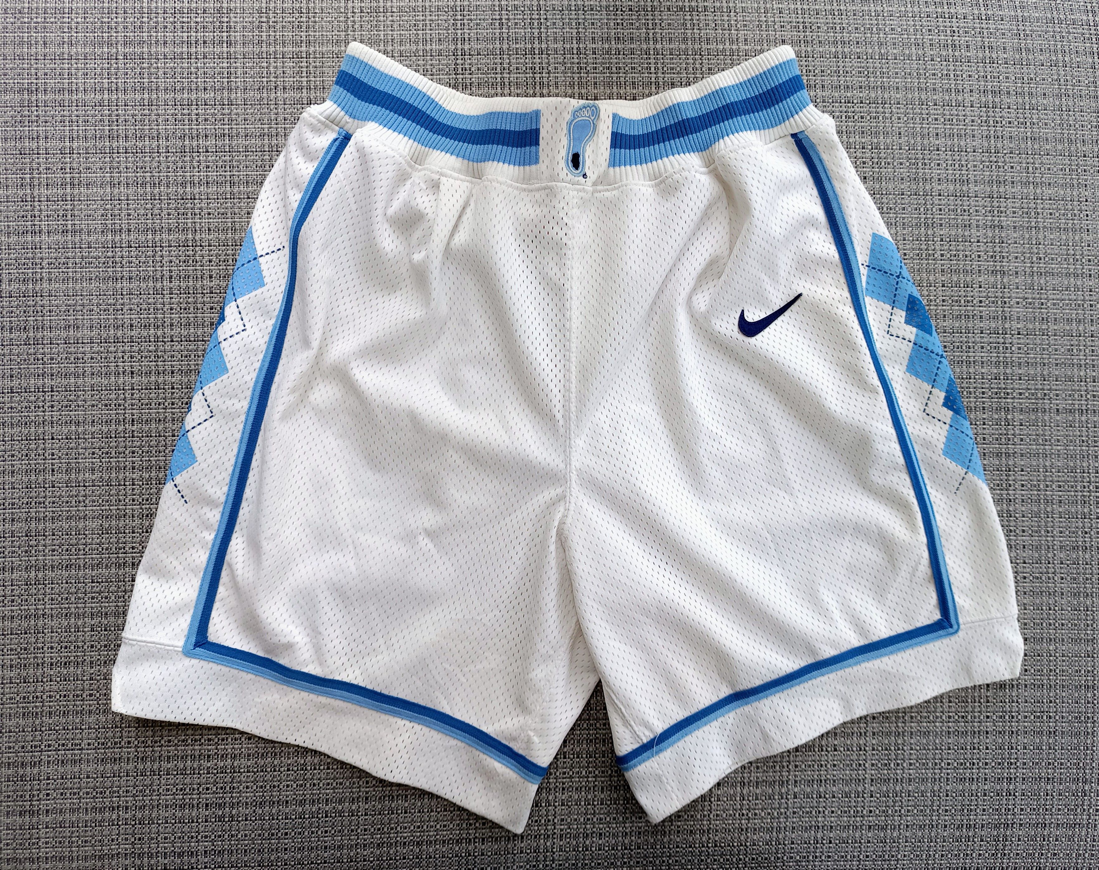 North Carolina Tar Heels Authentic Basketball Shorts L NCAA