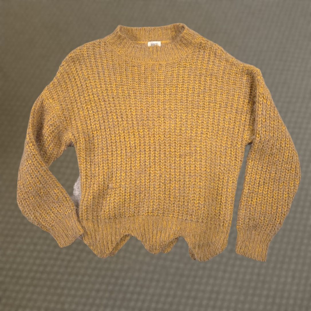 BKE BKE Sweater Womens Small Mustard Yellow Crew Neck Fuzzy Chunky Knit Scallop Hem Size S / US 4 / IT 40 - 1 Thumbnail