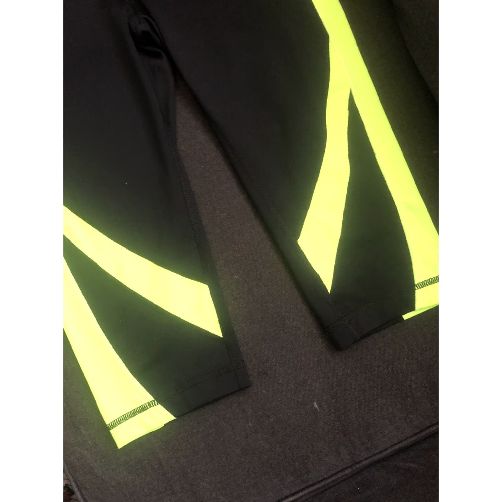Fila FILA Capri Leggings Women's M Black/Light Blue Trim Logo Athletic Yoga Pants Size 32" / US 10 / IT 46 - 3 Thumbnail