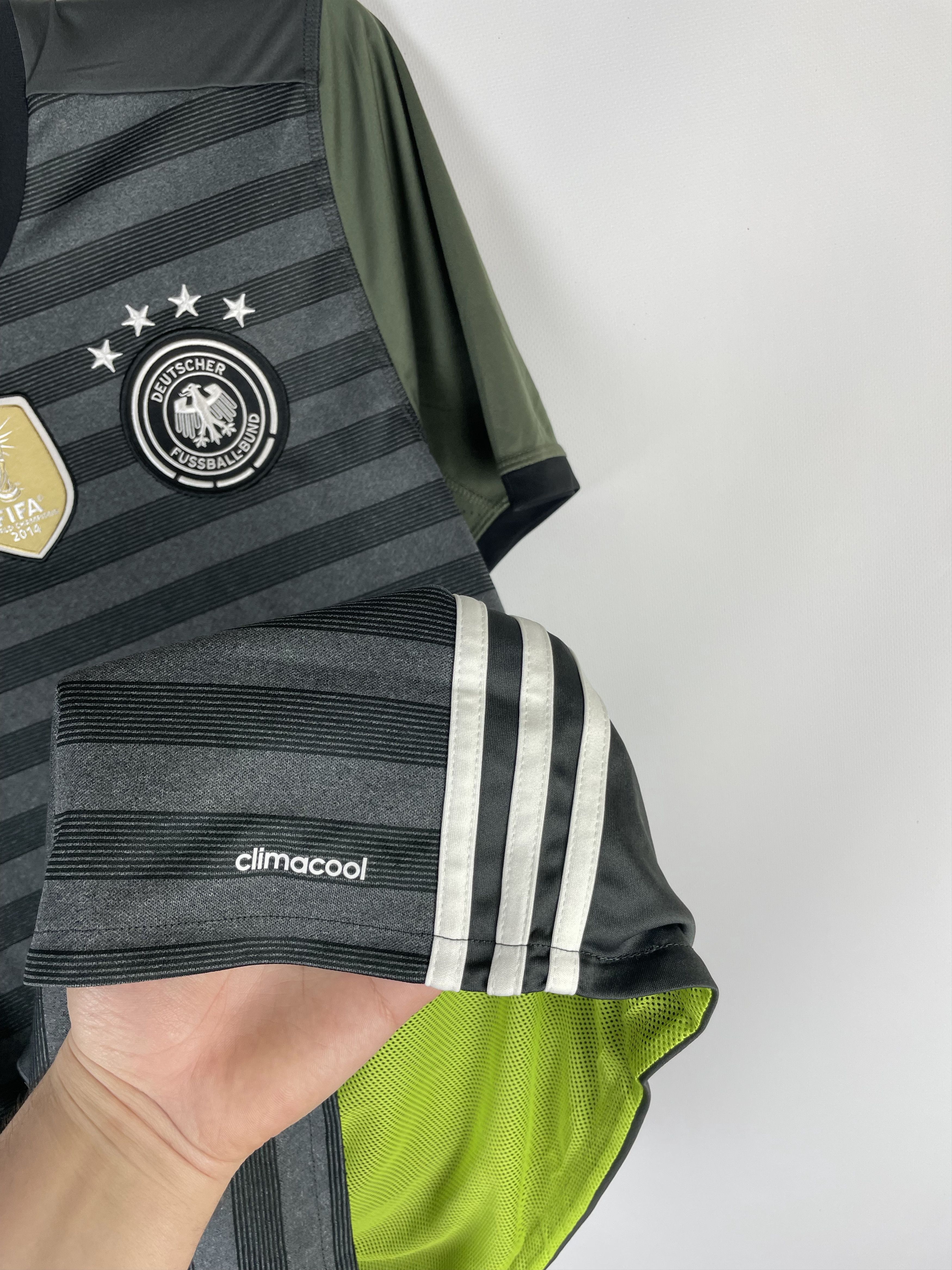 Adidas × Vintage Adidas Germany Jersey Fifa 2014 deutscher football Size US M / EU 48-50 / 2 - 7 Thumbnail