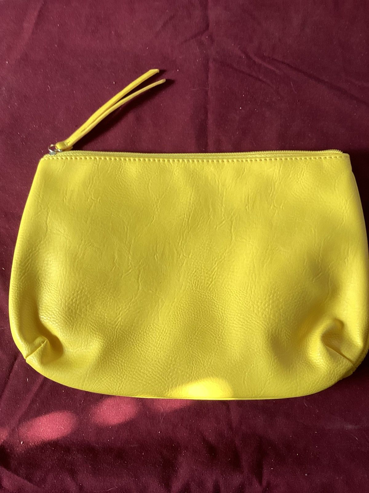 Other 624-Elizabeth Arden New York Yellow Quilted Cosmetic Bag Size ONE SIZE - 4 Thumbnail