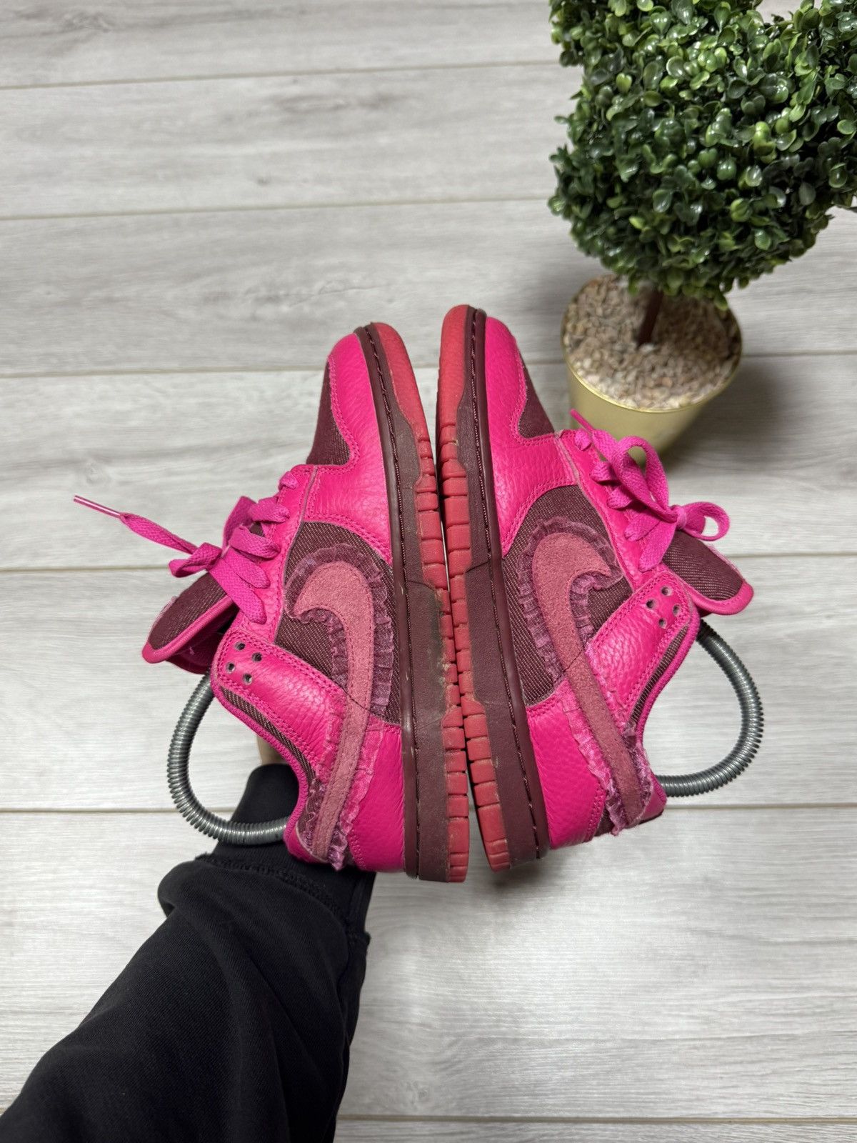Nike Nike Dunk SB Low Valentine’s Day lace sneakers shoes Size US 5.5 / IT 35.5 - 5 Thumbnail