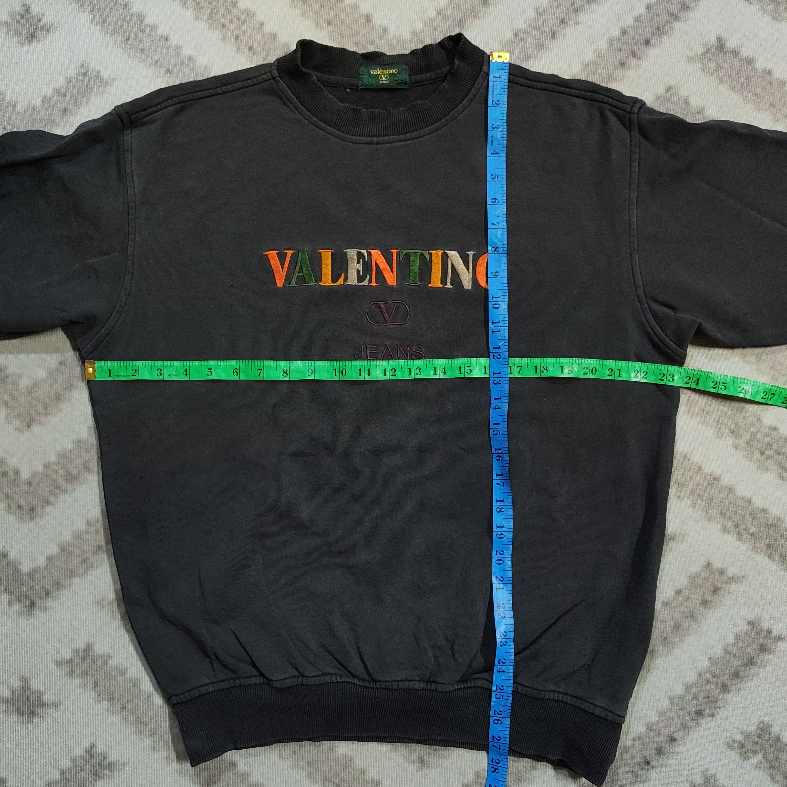 Valentino Vintage Distressed VALENTINO Embroidered Logo Sweatshirt Size US L / EU 52-54 / 3 - 6 Thumbnail