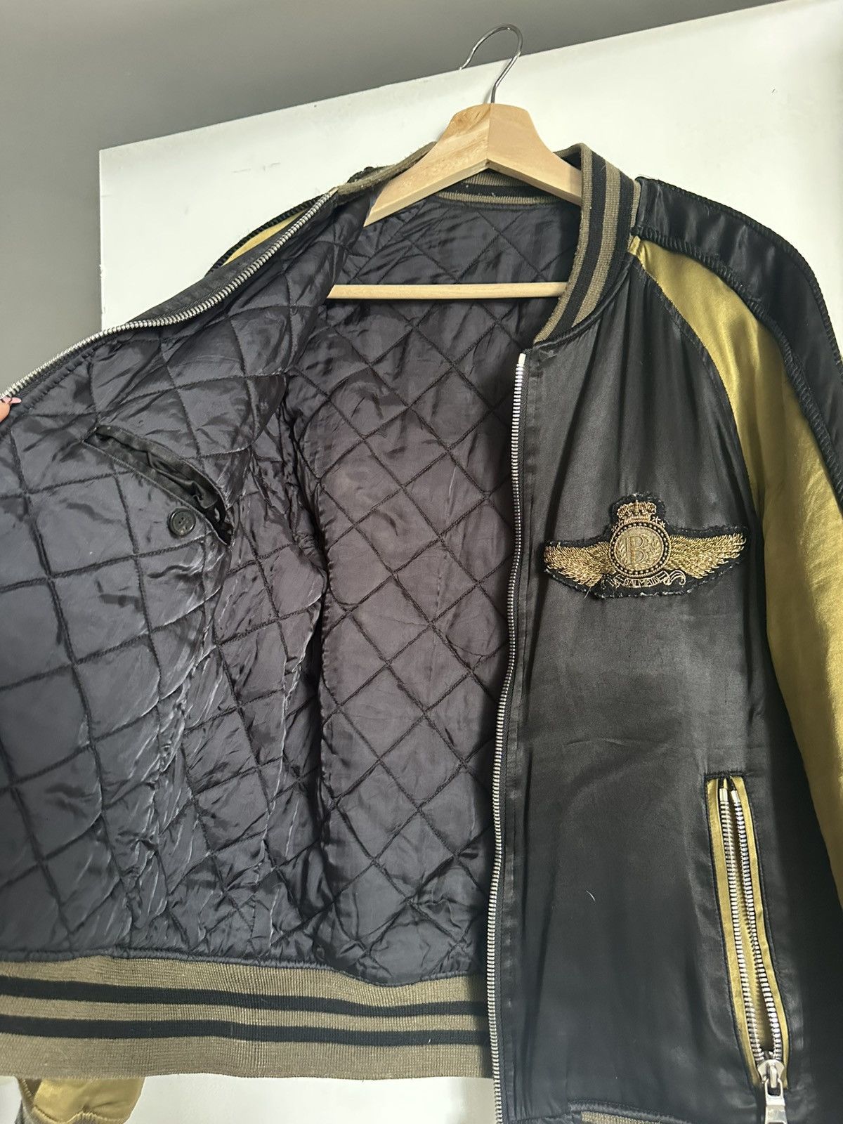 Balmain Balmain Black & Gold Satin Bomber Jacket Size US S / EU 44-46 / 1 - 2 Thumbnail
