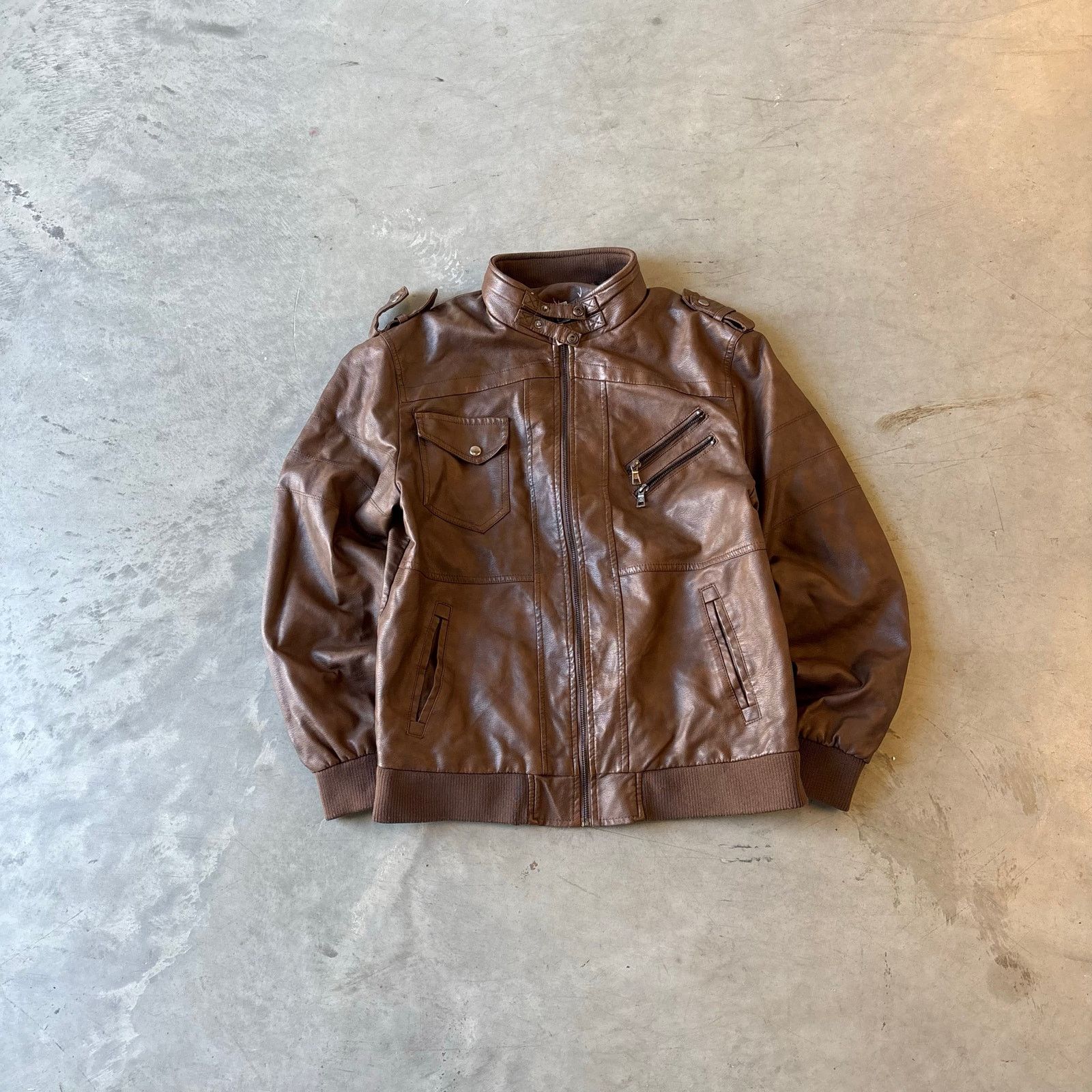 Vintage vintage brown leather jacket Size US L / EU 52-54 / 3 - 1 Thumbnail