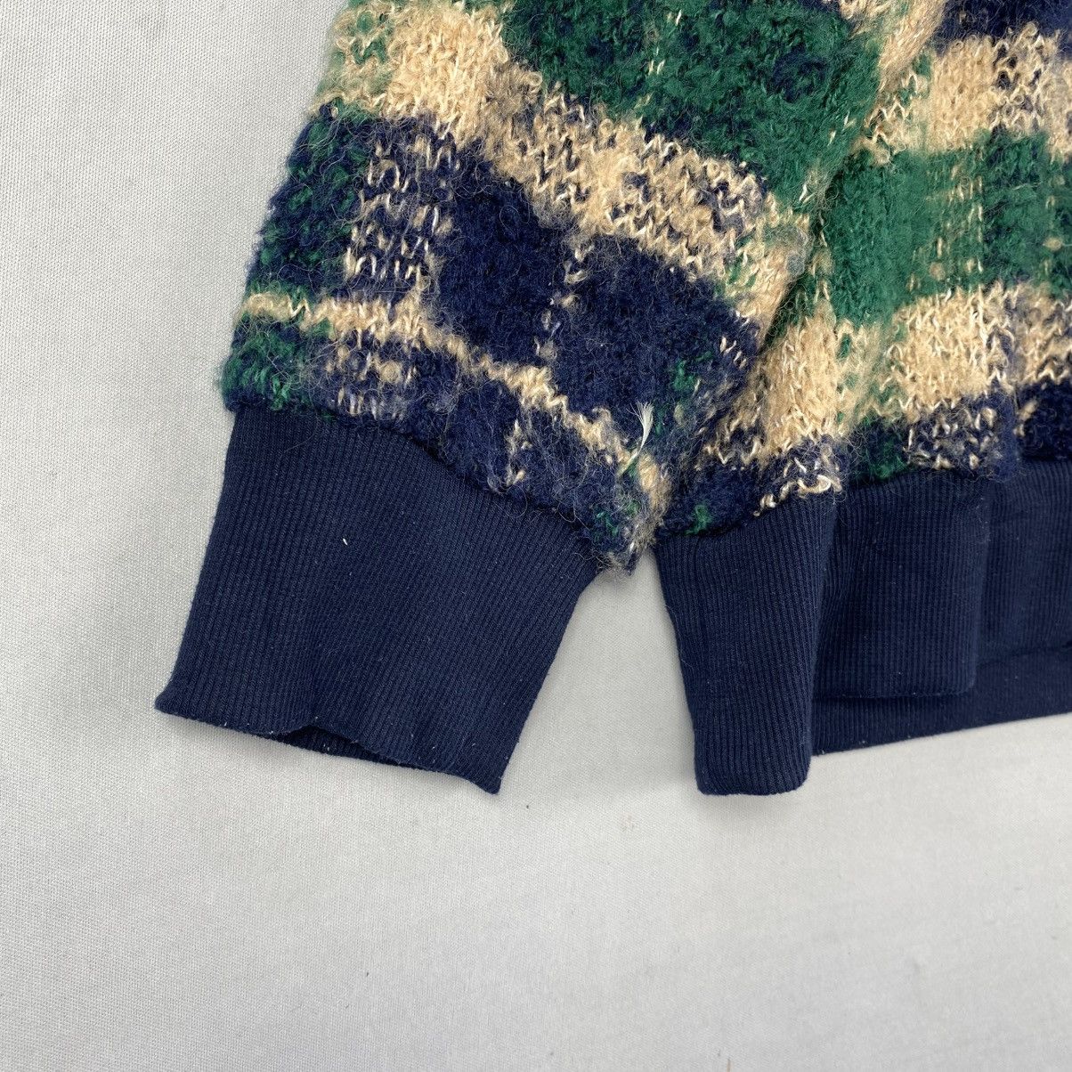 Aran Isles Knitwear HK WORK London Fuzzy Plaid Knit Sweatshirt Size US L / EU 52-54 / 3 - 6 Thumbnail