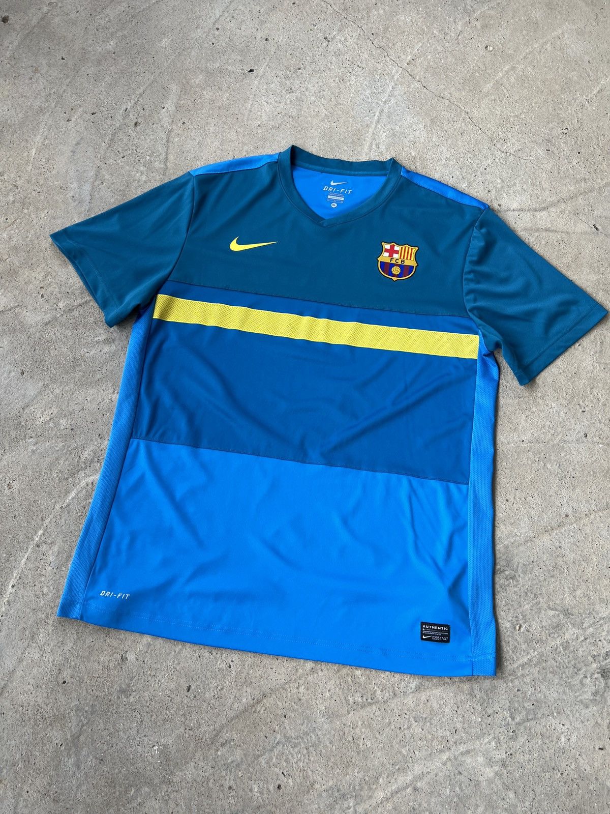 Nike Nike FC Barcelona Football Jersey Size US XL / EU 56 / 4 - 1 Thumbnail