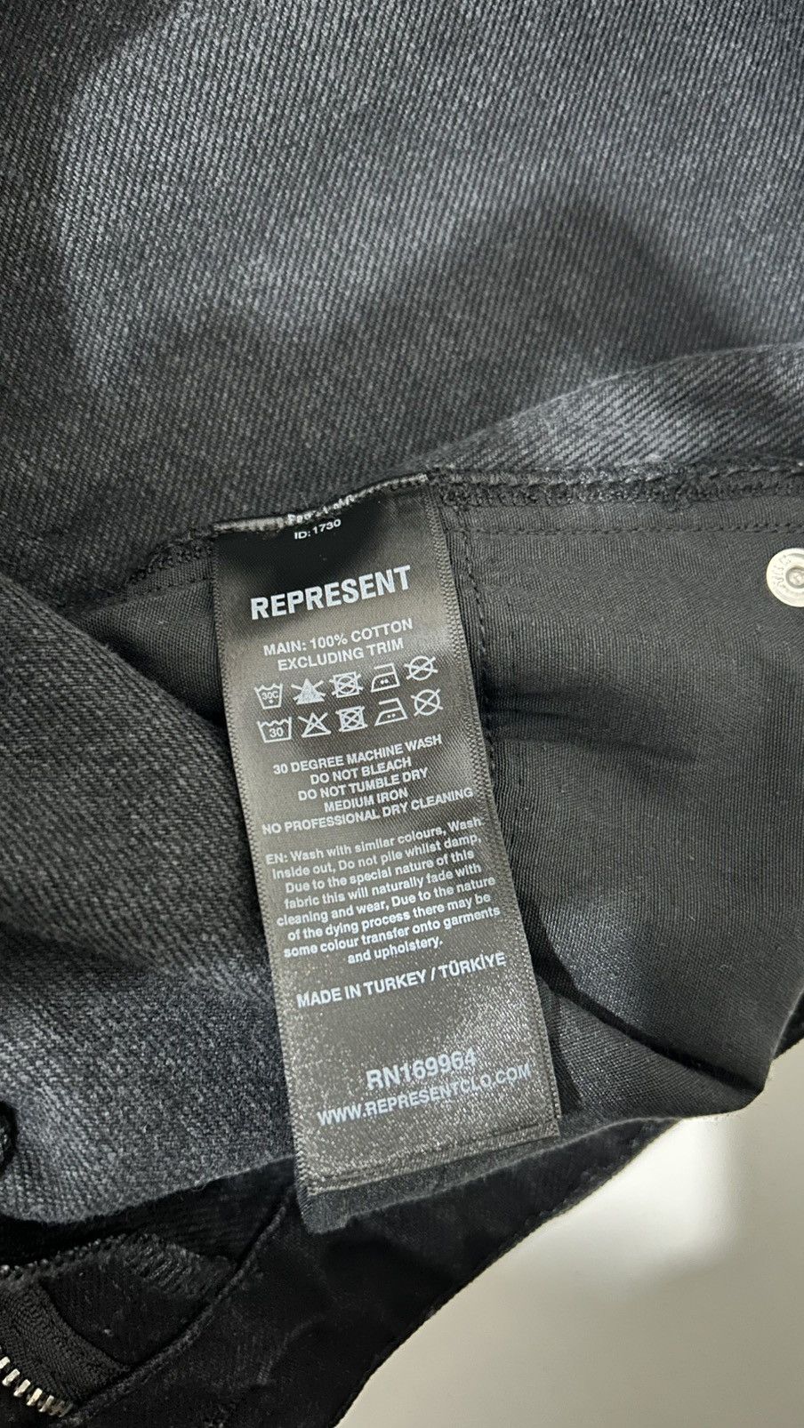 Represent Clo. REPRESENT R2 Stepped Hem Off Black Denim Jeans W34 Size US 34 / EU 50 - 18 Thumbnail