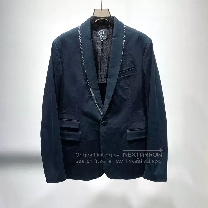 Alexander McQueen Alexander Mcqueen Black embroidered lace collar fashion ca Size 52R - 1 Thumbnail