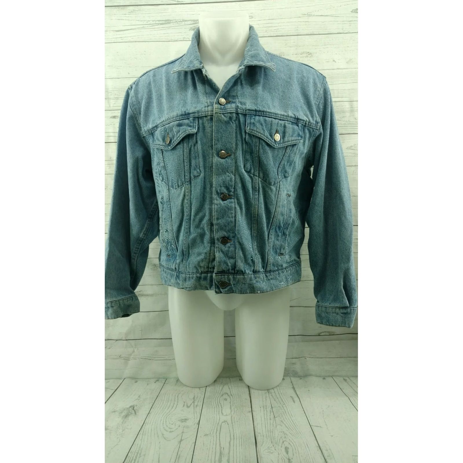 Wrangler Wrangler Hero Men's Classic Denim Jean Jacket Size Large Trucker, Blue, Button Closure, 100% Cotton Denim, Regular Fit, Hip Length, Vintage: No Size US 33 - 2 Thumbnail