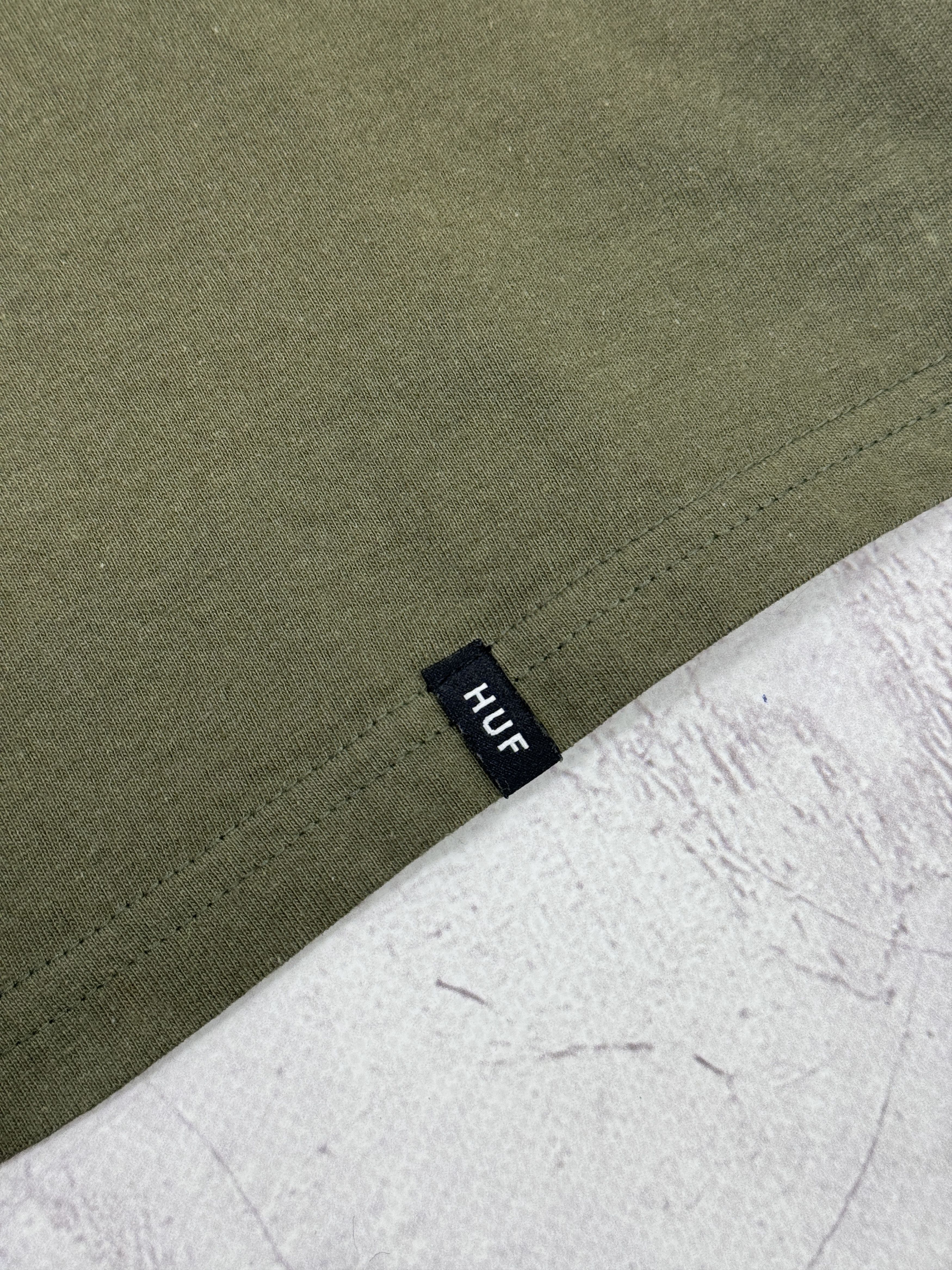 Huf Huf T-Shirt Front Logo Size US M / EU 48-50 / 2 - 8 Thumbnail