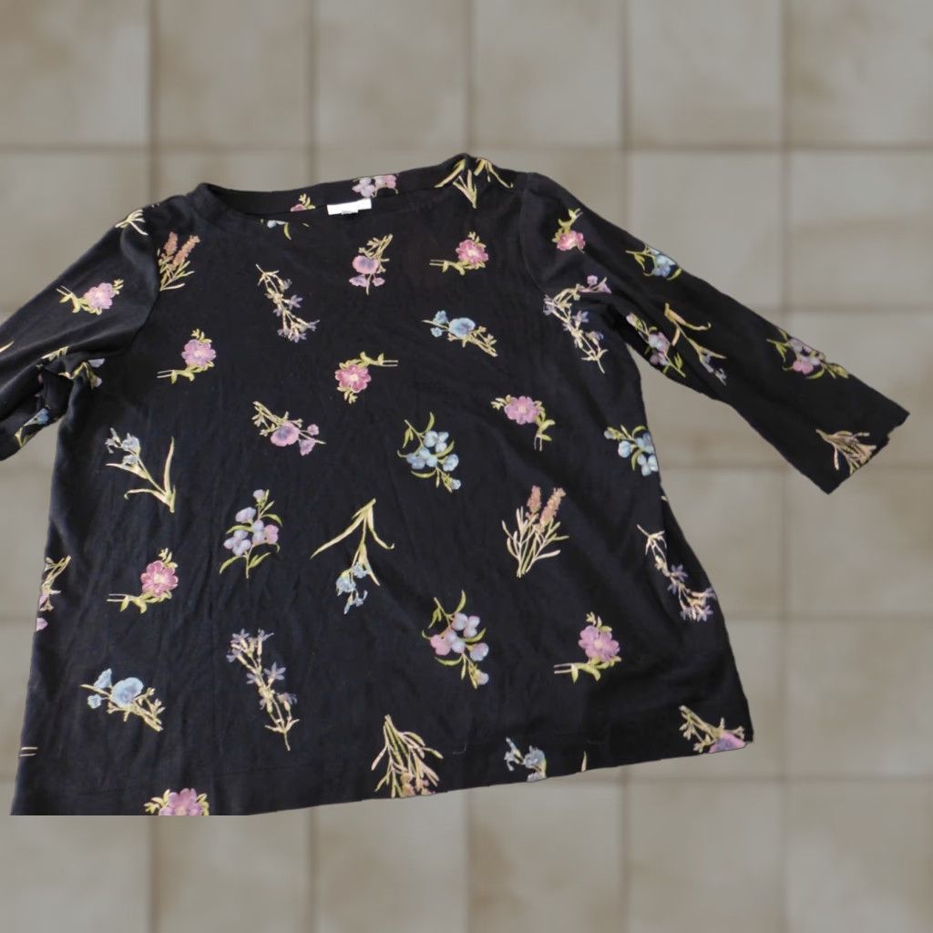 J. Jill J. Jill Shirt Women Small Black Floral Crew Neck Pullover Top Stretch Casual Blouse Long Sleeve Button Cap Sleeve Size S / US 4 / IT 40 - 1 Thumbnail