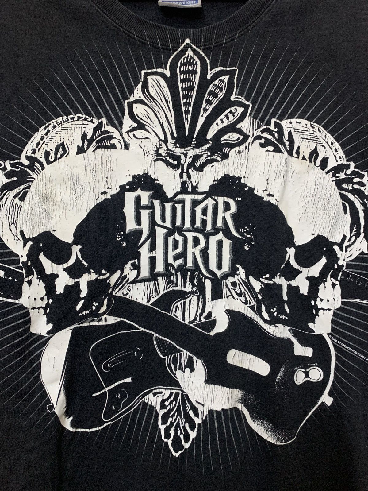 Vintage Y2K guitar hero shirt Size US L / EU 52-54 / 3 - 3 Thumbnail