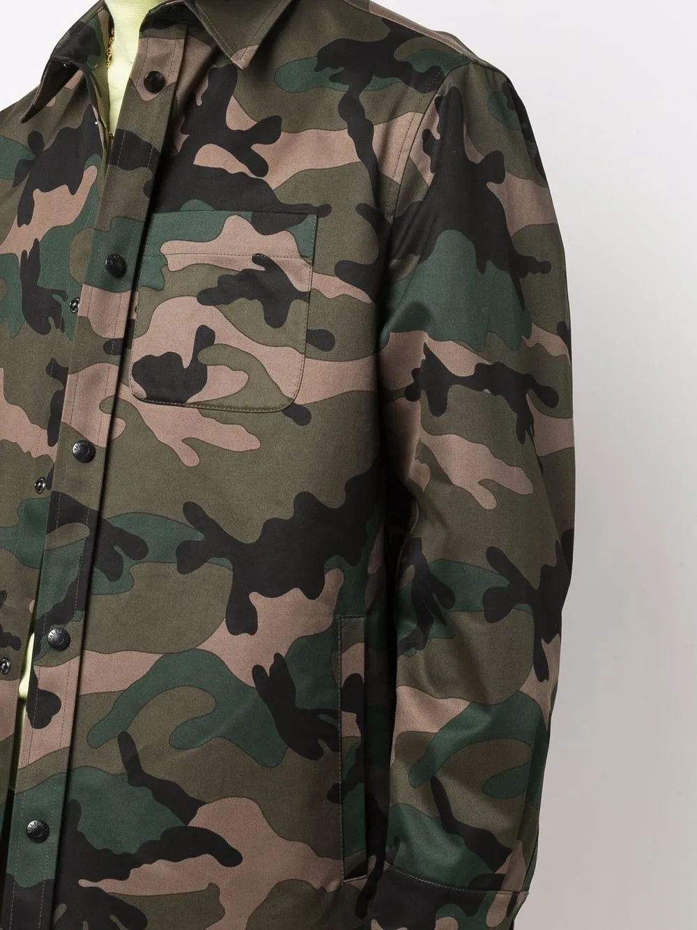 Valentino o1y0525 Patterned Shirt in Military Green Size US M / EU 48-50 / 2 - 3 Thumbnail
