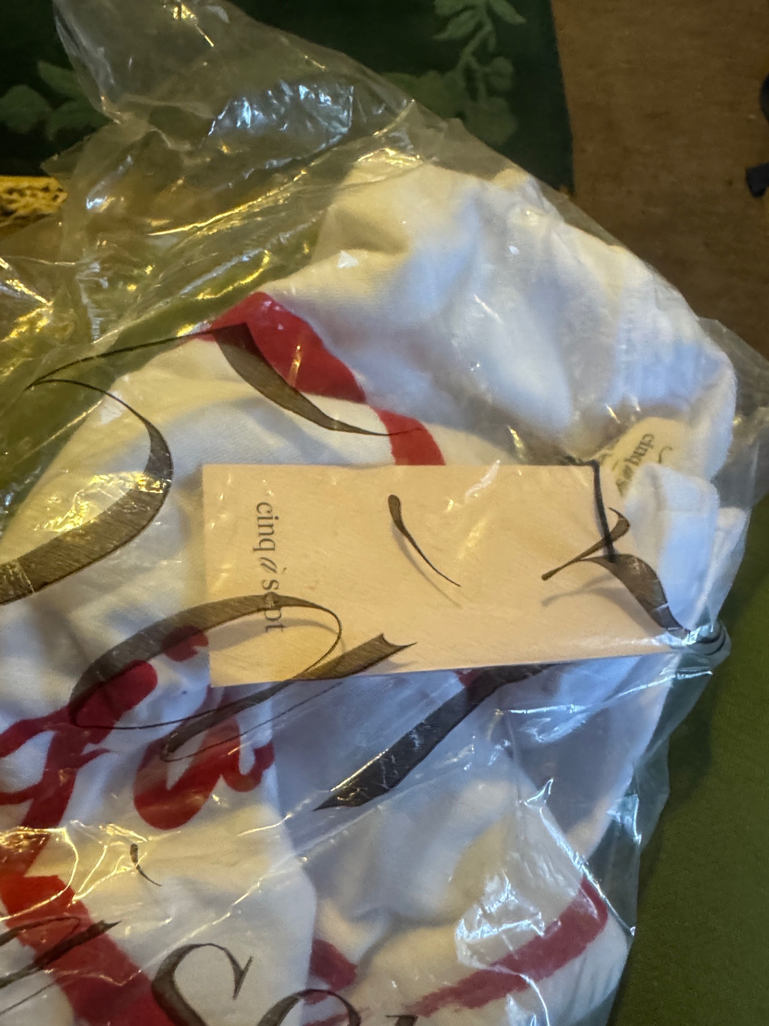 Cinq a Sept CINQ A SEPT J'adore Heart Shrunken Tee Size M / US 6-8 / IT 42-44 - 2 Thumbnail