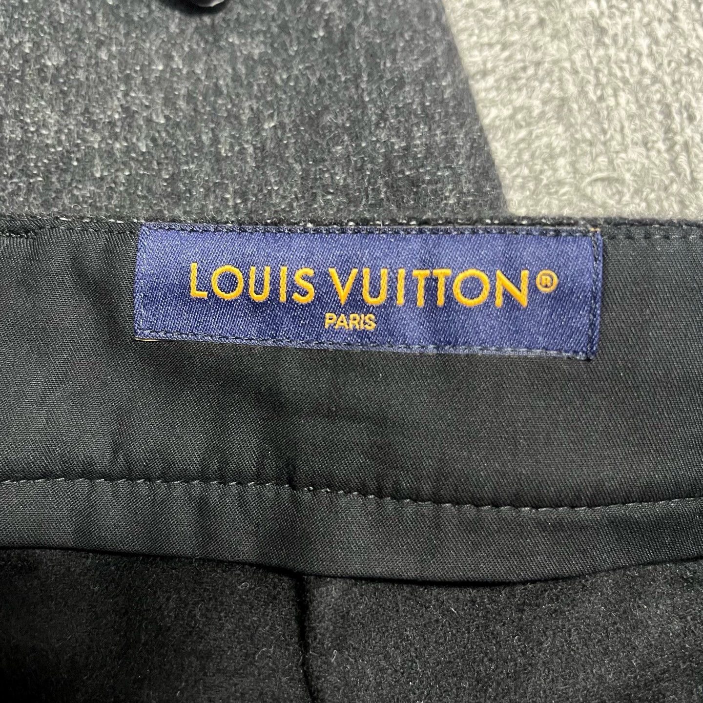 Louis Vuitton gray casual straight-leg pants by louis vuitton Size US 34 / EU 50 - 5 Thumbnail
