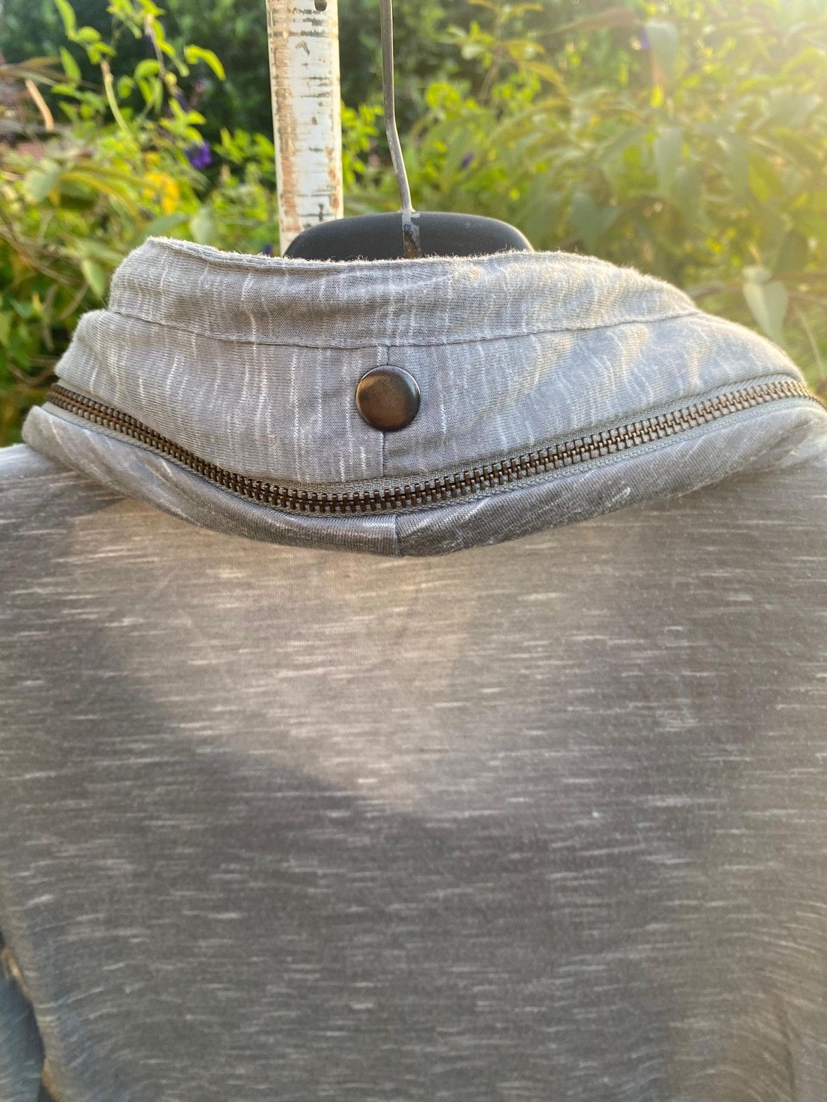 Tornado Mart Tornado Mart asymmetric zip hoodie with a distressed hem Size ONE SIZE - 8 Thumbnail