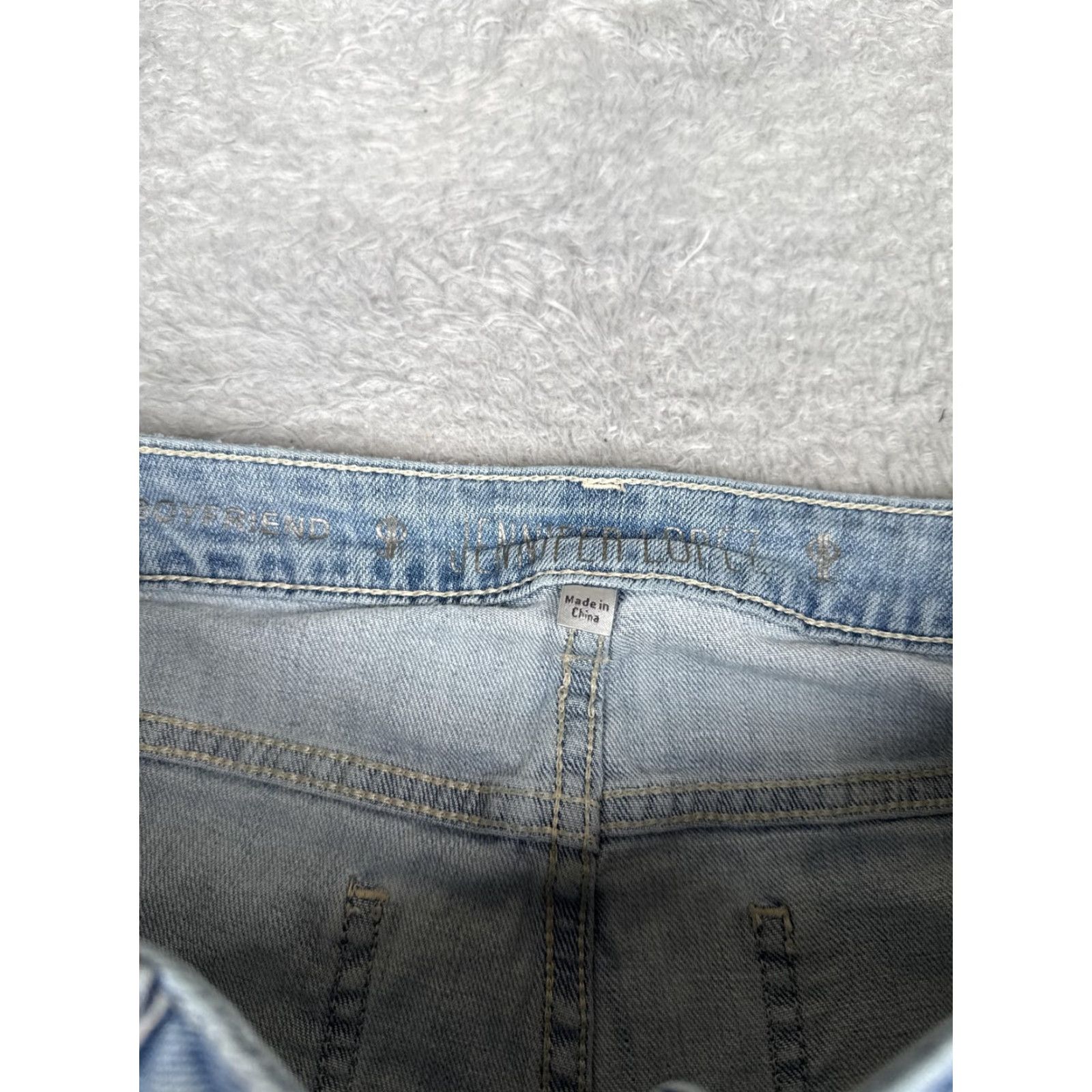 Vintage Jennifer Lopez Bermuda Shorts Womens 0 Blue Distressed Floral Beaded Rhinestone Size 25" / US 0 / IT 36 - 7 Thumbnail